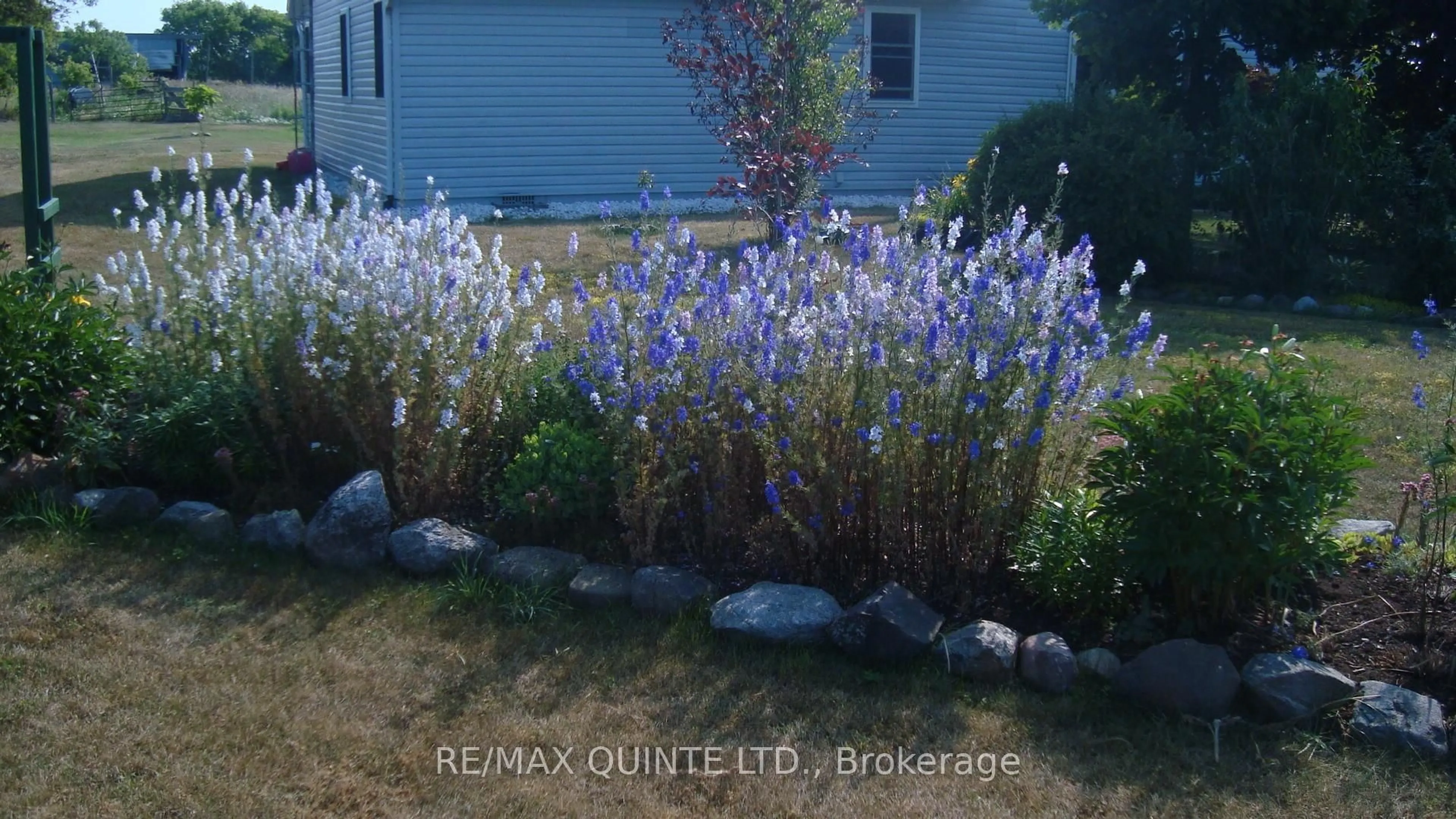 Blurry image for 159 Simpson Rd, Prince Edward County Ontario K0K 1P0