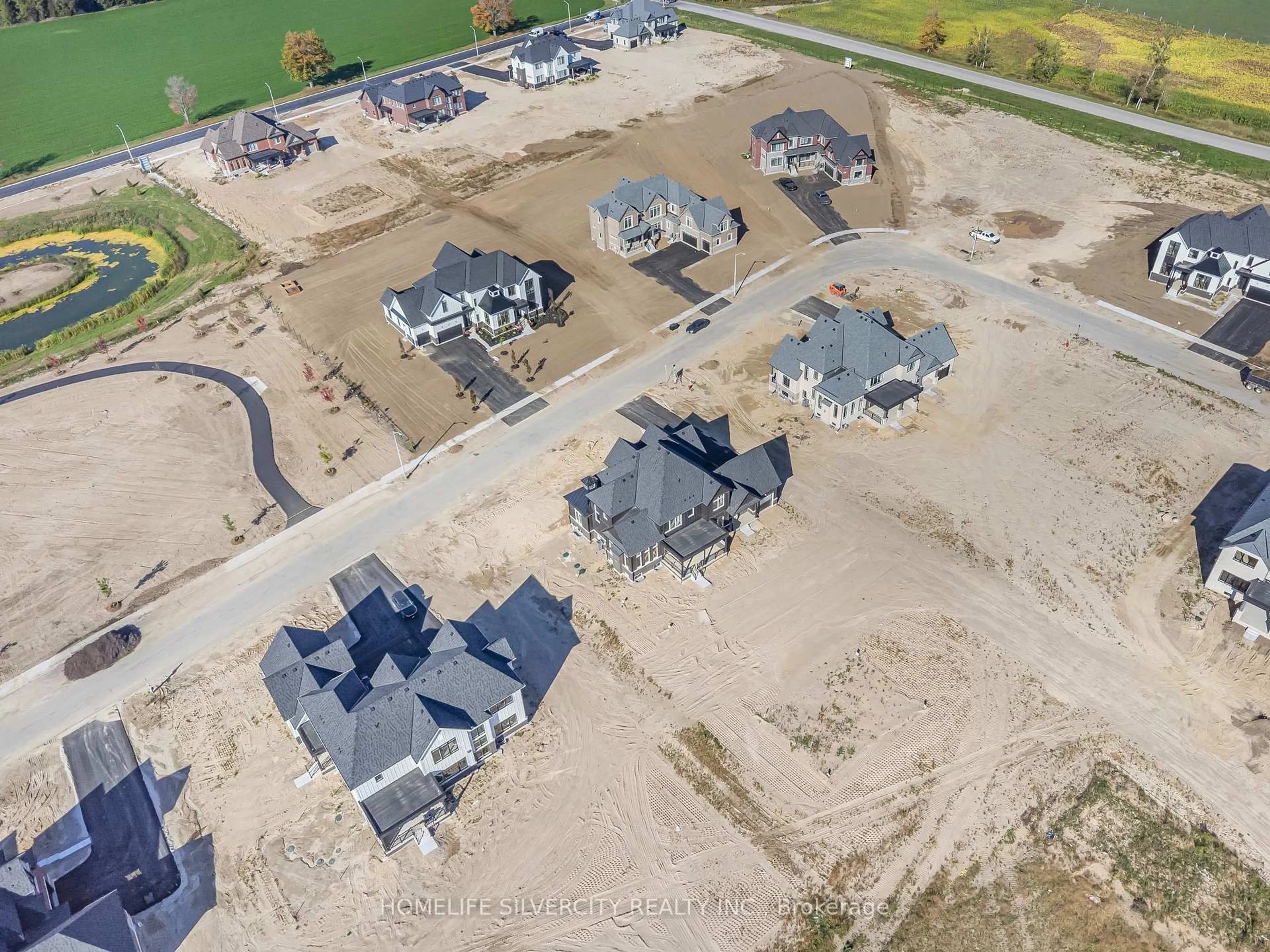 A pic from outside/outdoor area/front of a property/back of a property/a pic from drone, street for 22 Ewing Way, Amaranth Ontario L9W 5G9