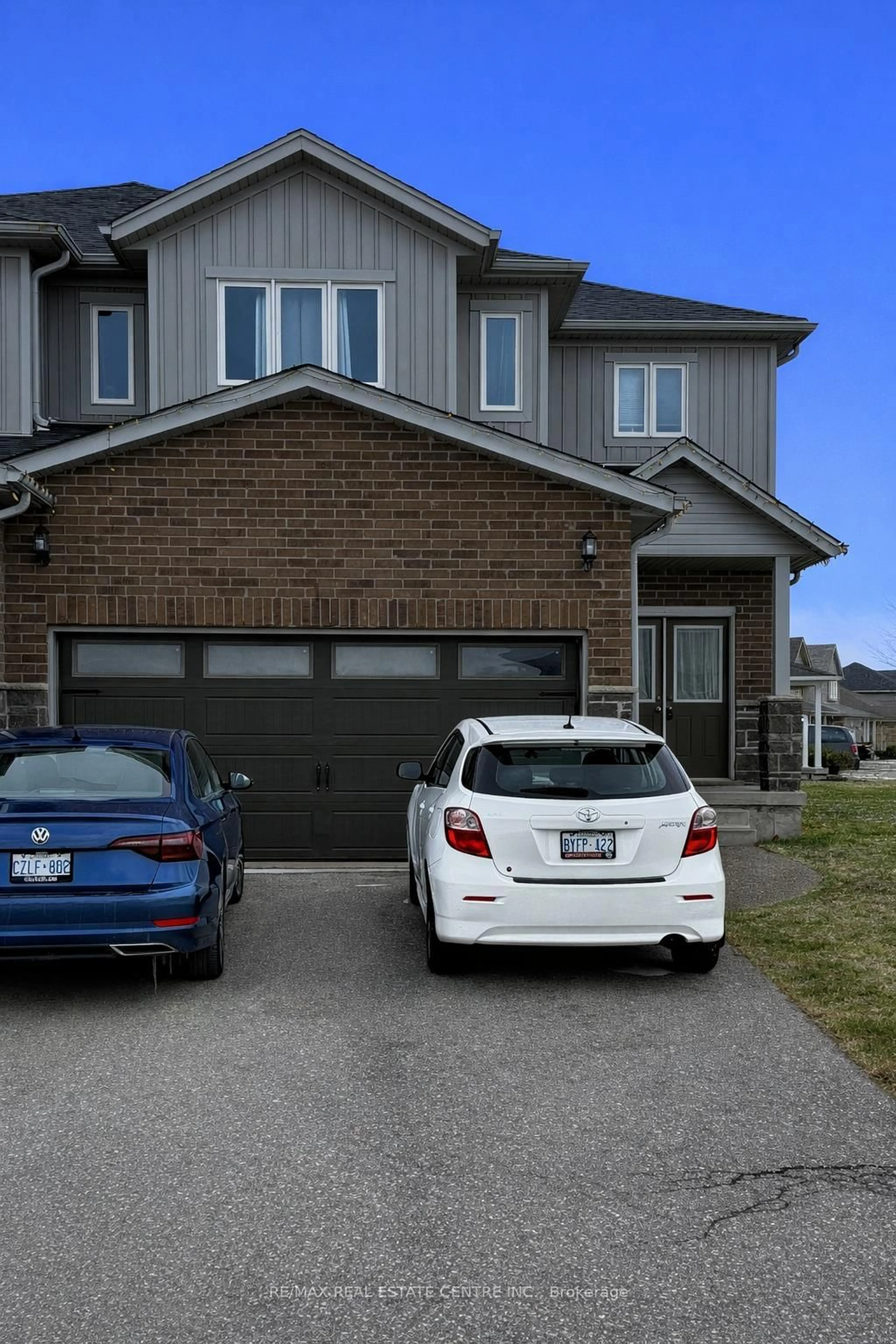 Home with brick exterior material, street for 1 GREENSIDE Crt, Woodstock Ontario N4T 0C9