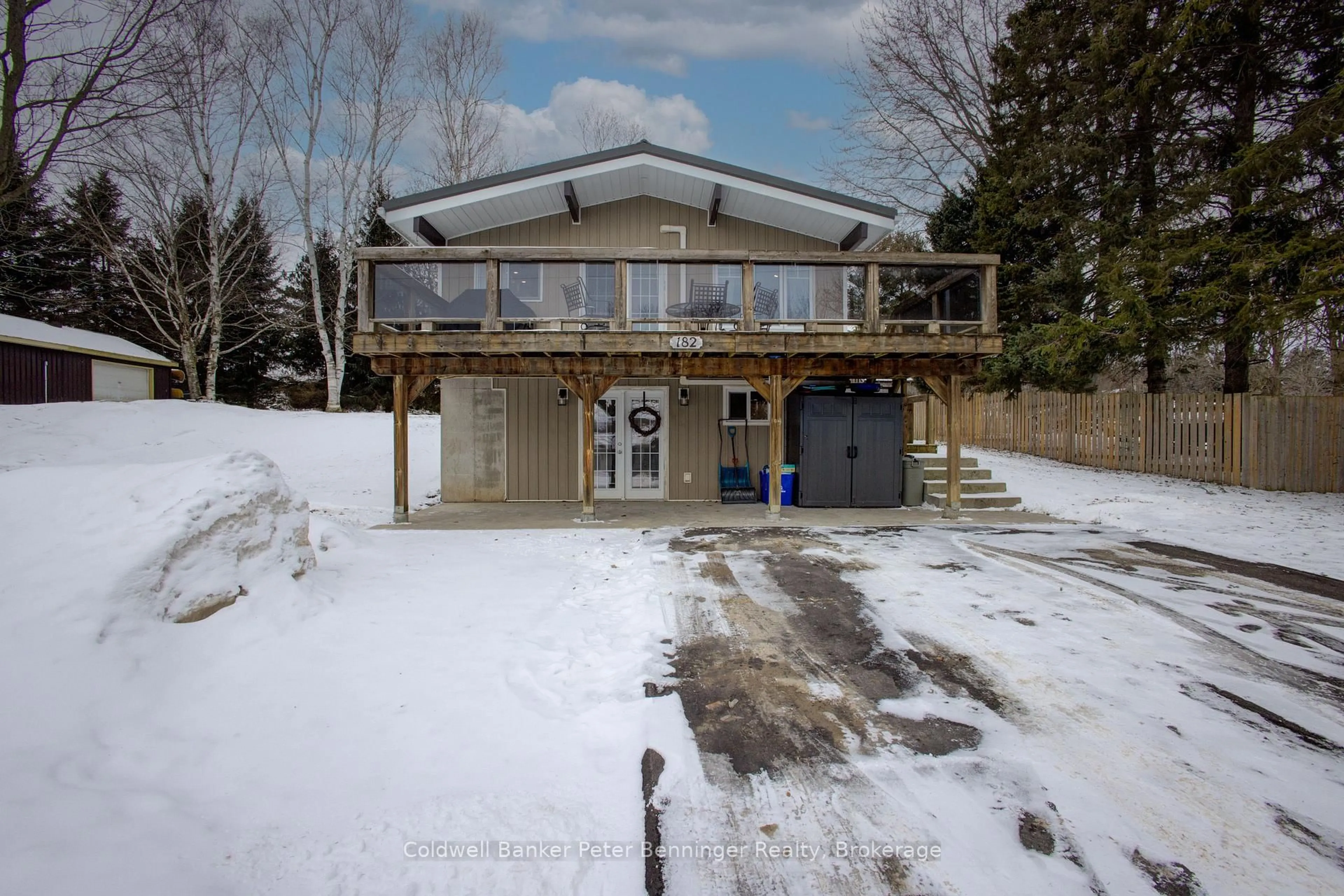 A pic from outside/outdoor area/front of a property/back of a property/a pic from drone, unknown for 182 James St, Arran-Elderslie Ontario N0G 2N0