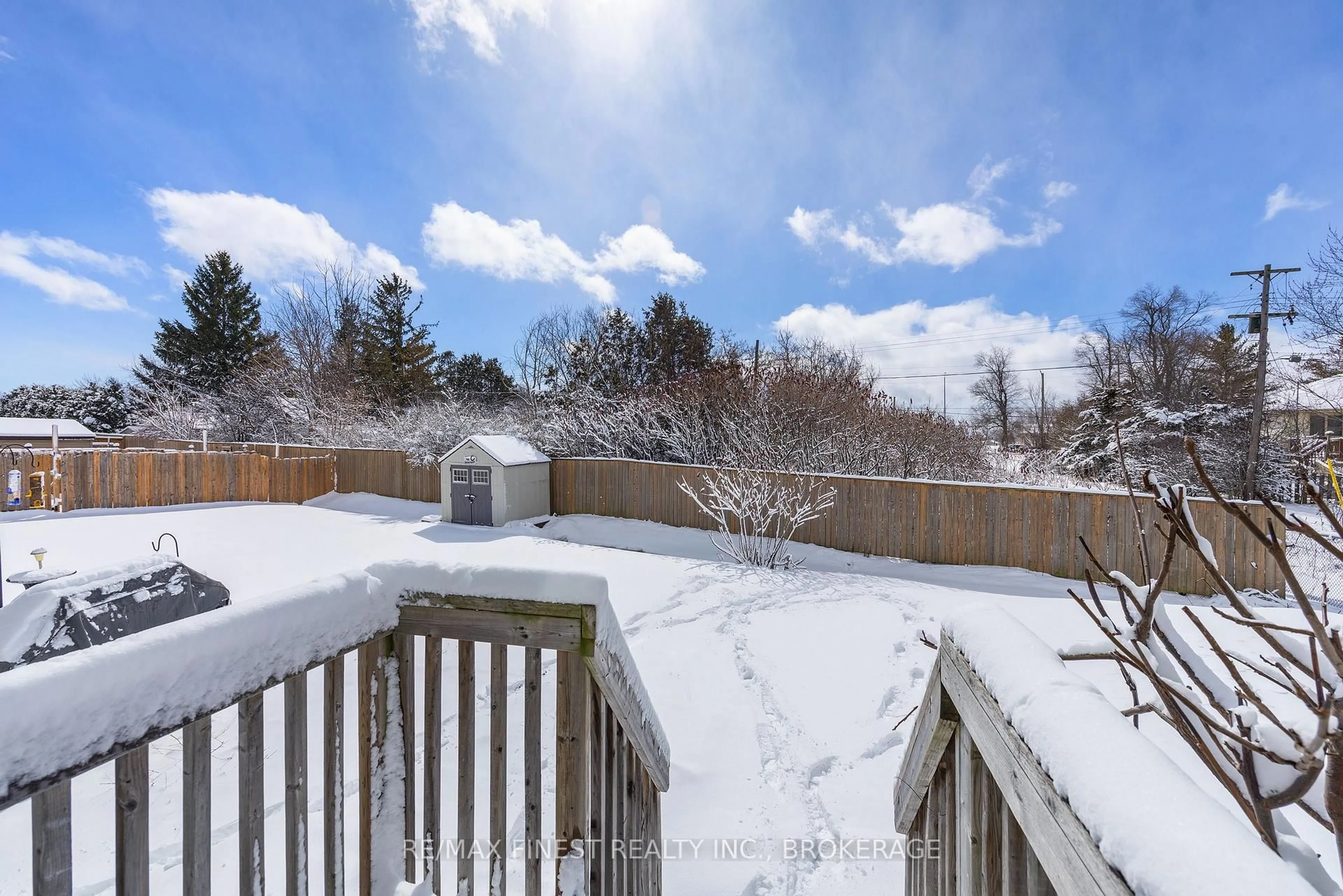 Patio, unknown for 921 Blossom St, Kingston Ontario K7P 0N2