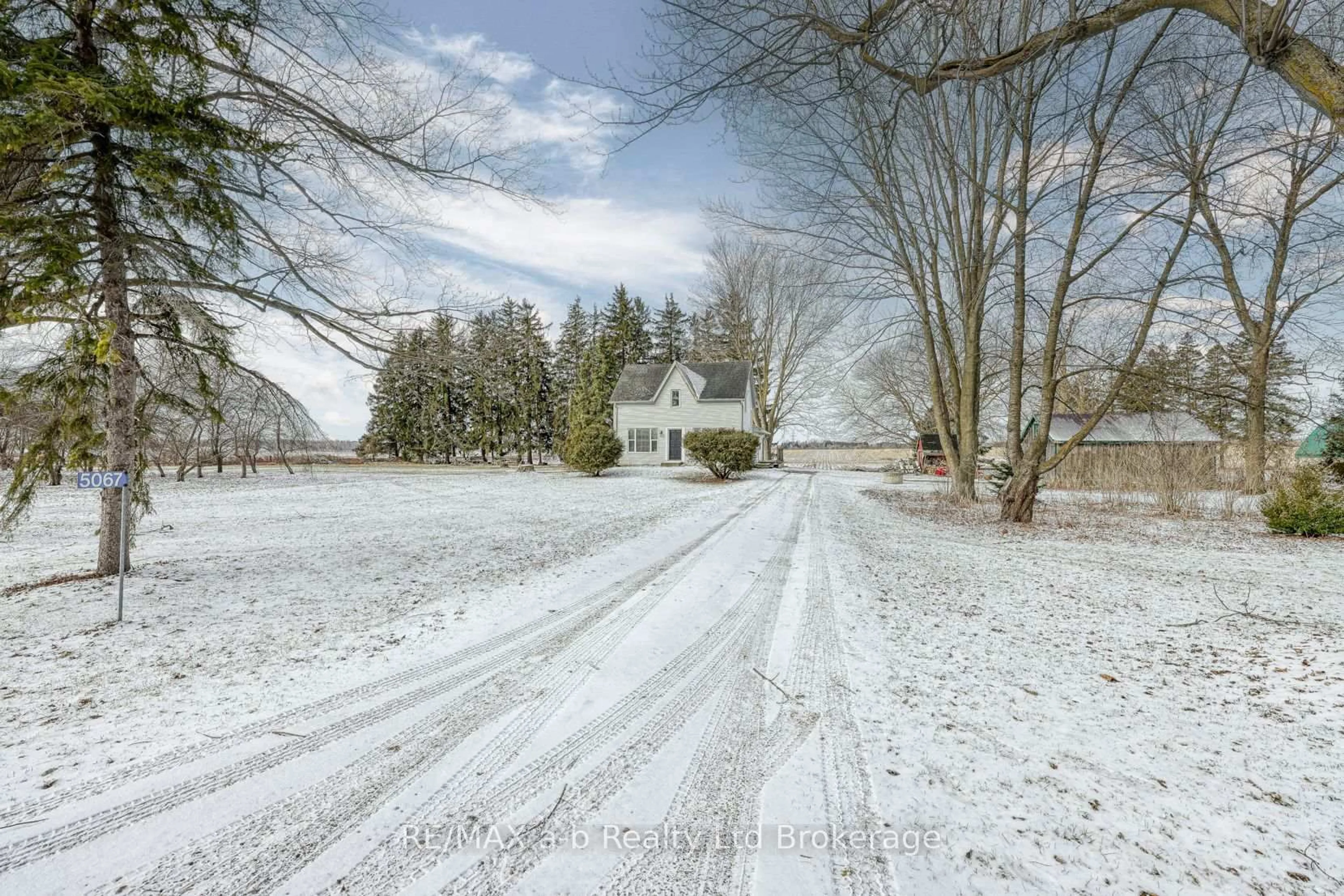 Unknown for 5067 Cobble Hills Rd, Thames Centre Ontario N0M 2M0