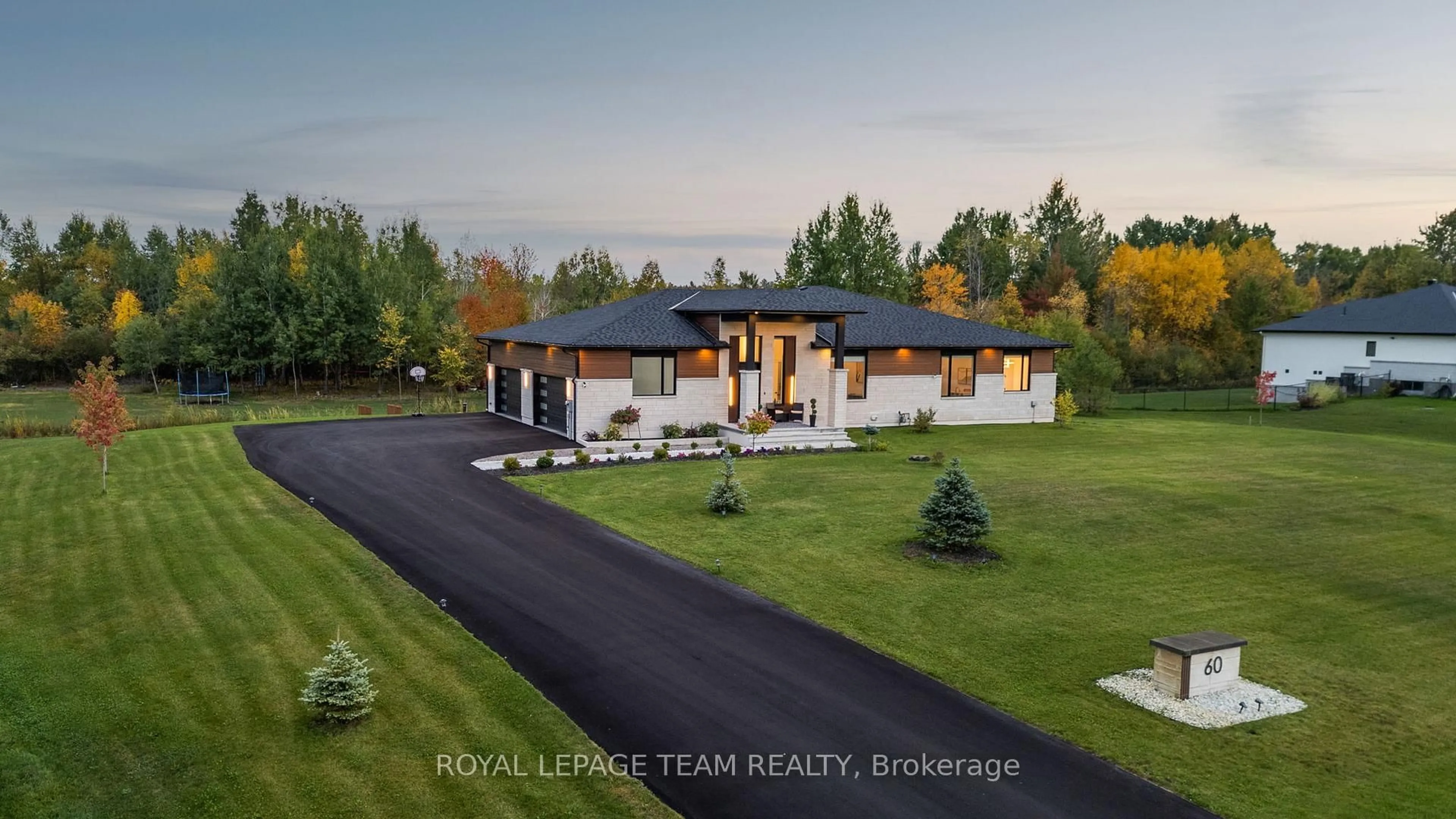 A pic from outside/outdoor area/front of a property/back of a property/a pic from drone, unknown for 60 Synergy Way, Ottawa Ontario K2W 0K3