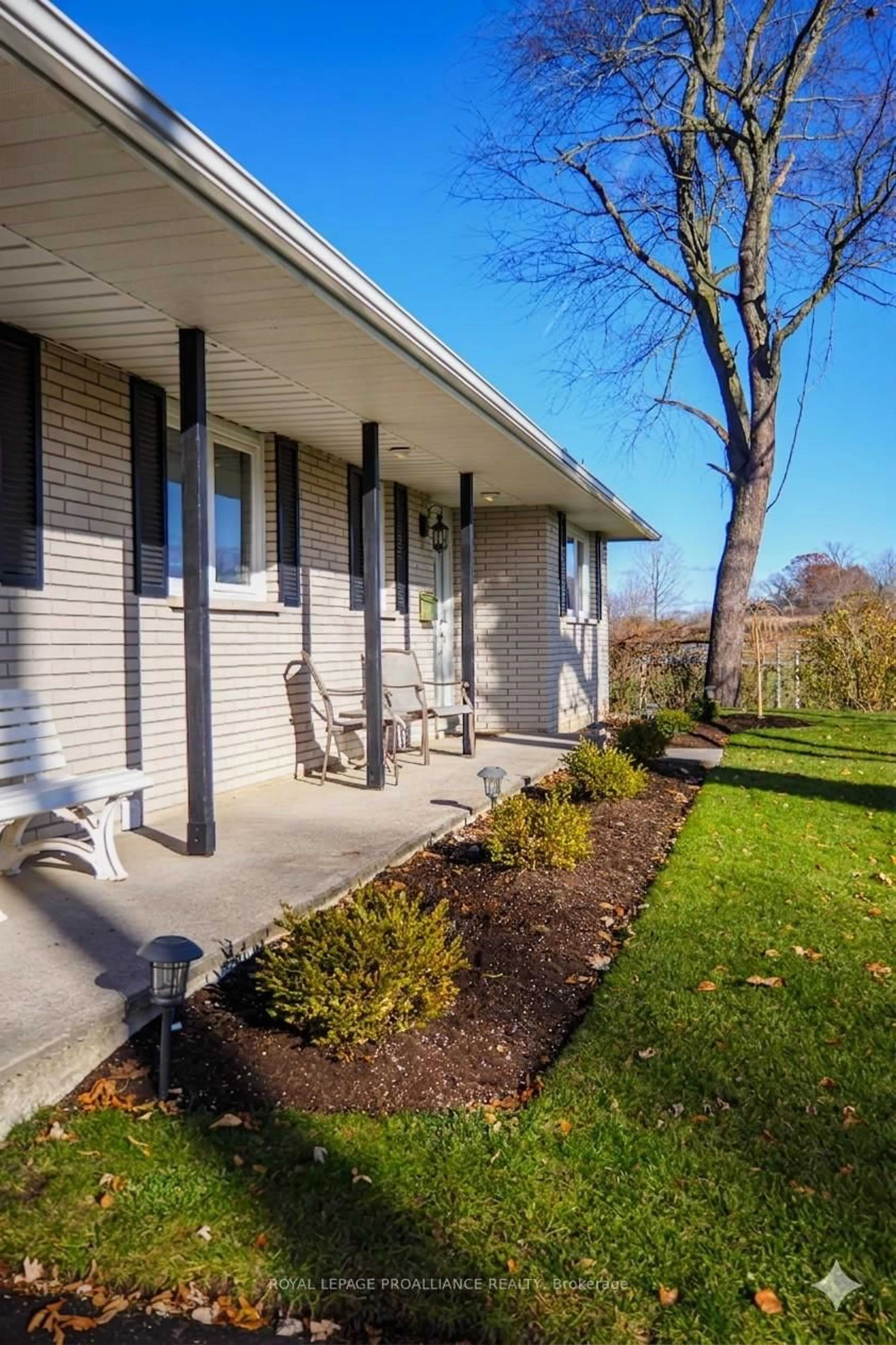 Unknown for 371 Maple Ave, Deseronto Ontario K0K 1X0