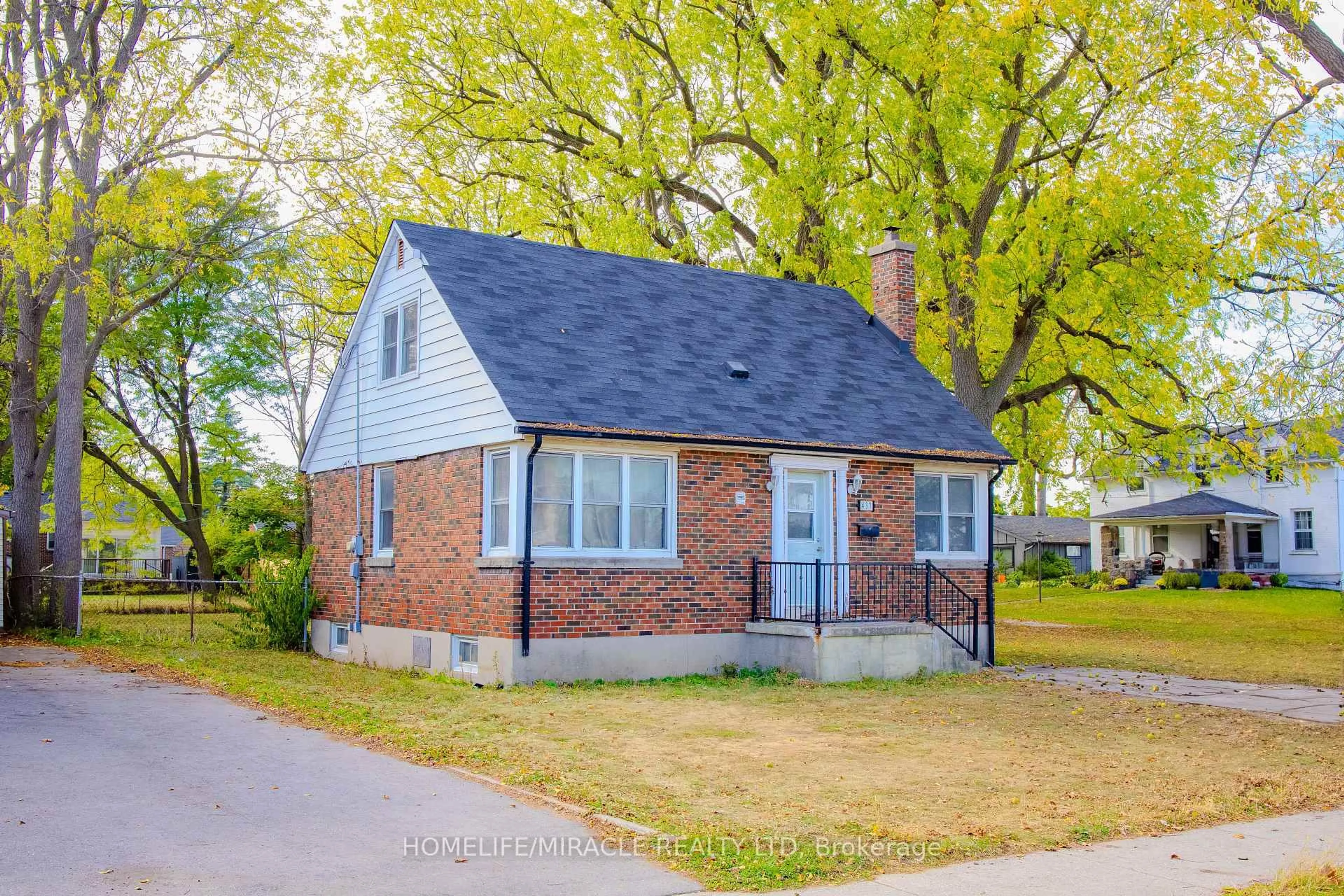 Home with brick exterior material, street for 437 Clarke Rd, London East Ontario N5W 5G6