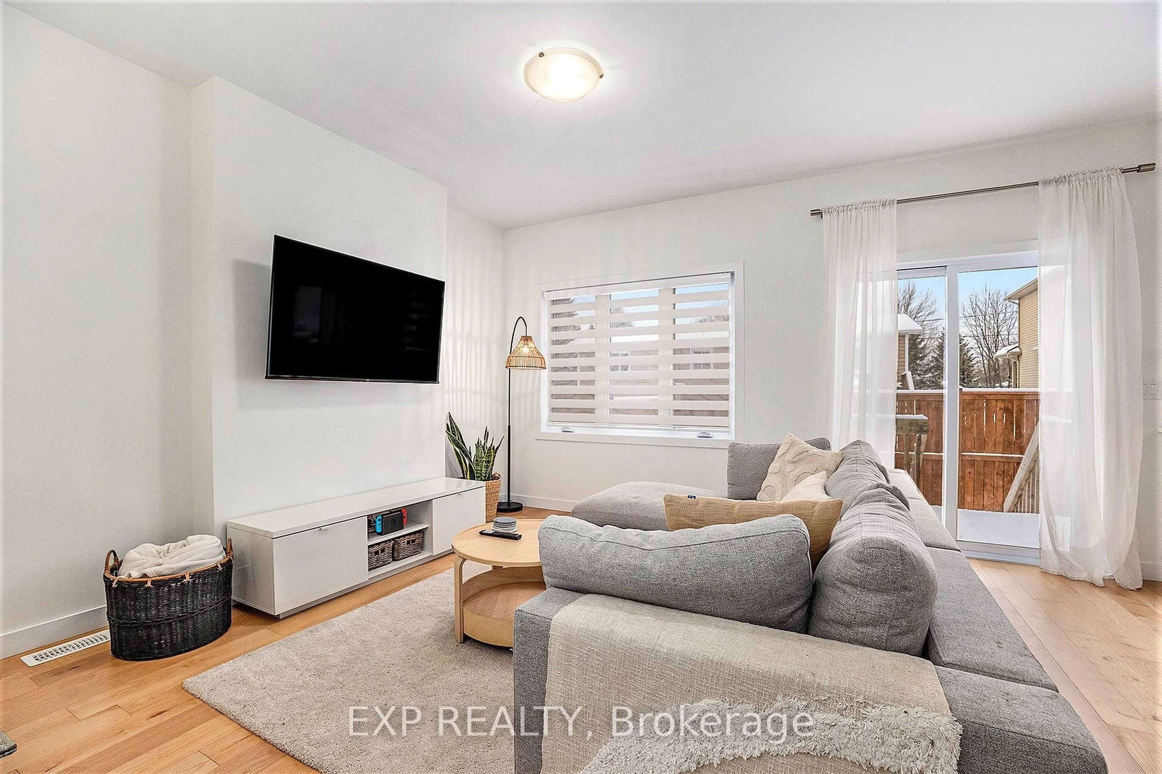 Living room with furniture, unknown for 12 LIVYA St, The Nation Ontario K0A 2M0