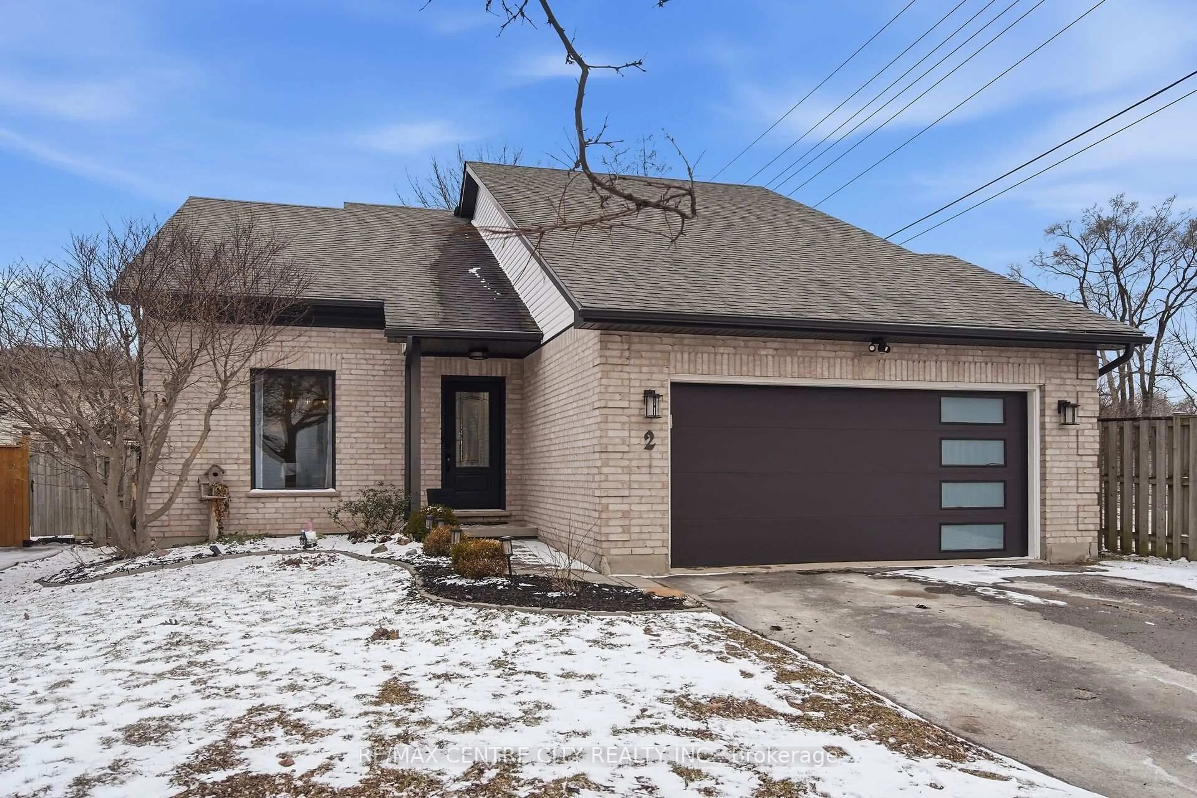 Home with brick exterior material, street for 2 Stoneycreek Cres, London North Ontario N5X 3X4