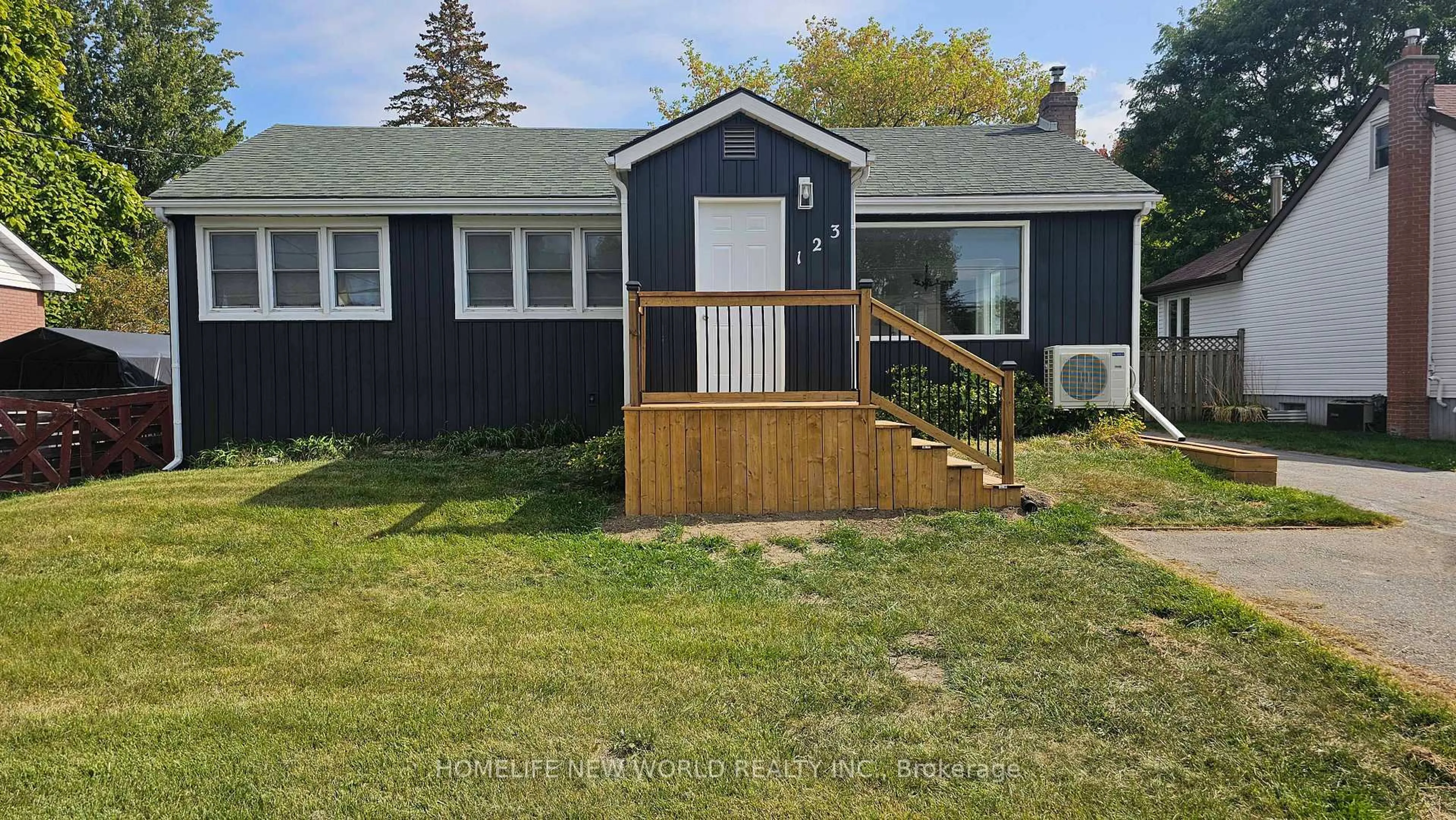 Home with vinyl exterior material, street for 123 LEMOINE St, Belleville Ontario K8P 4G8