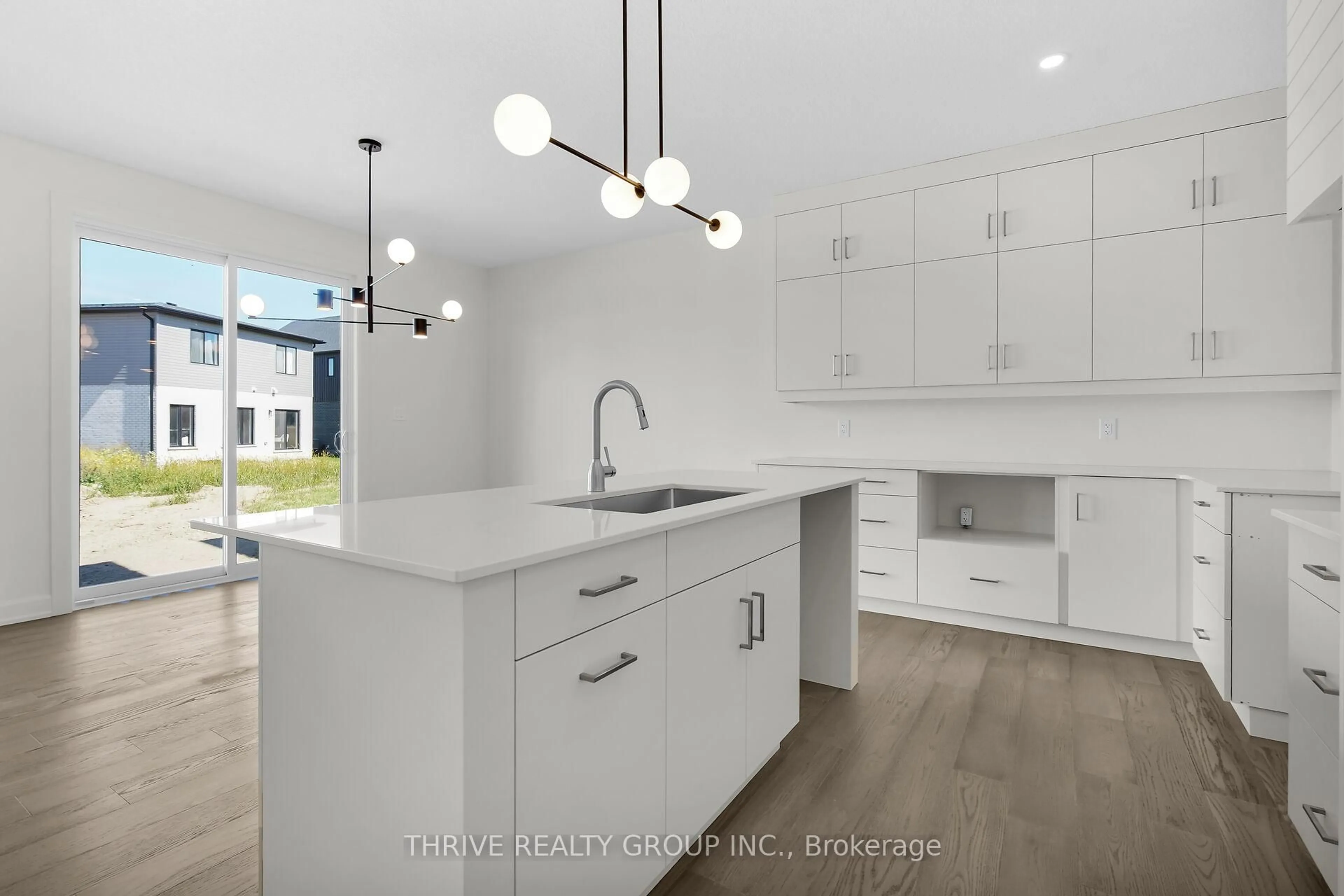 Open concept kitchen, ceramic/tile floor for 4260 Sagebrush Cres, London South Ontario N6P 1H5