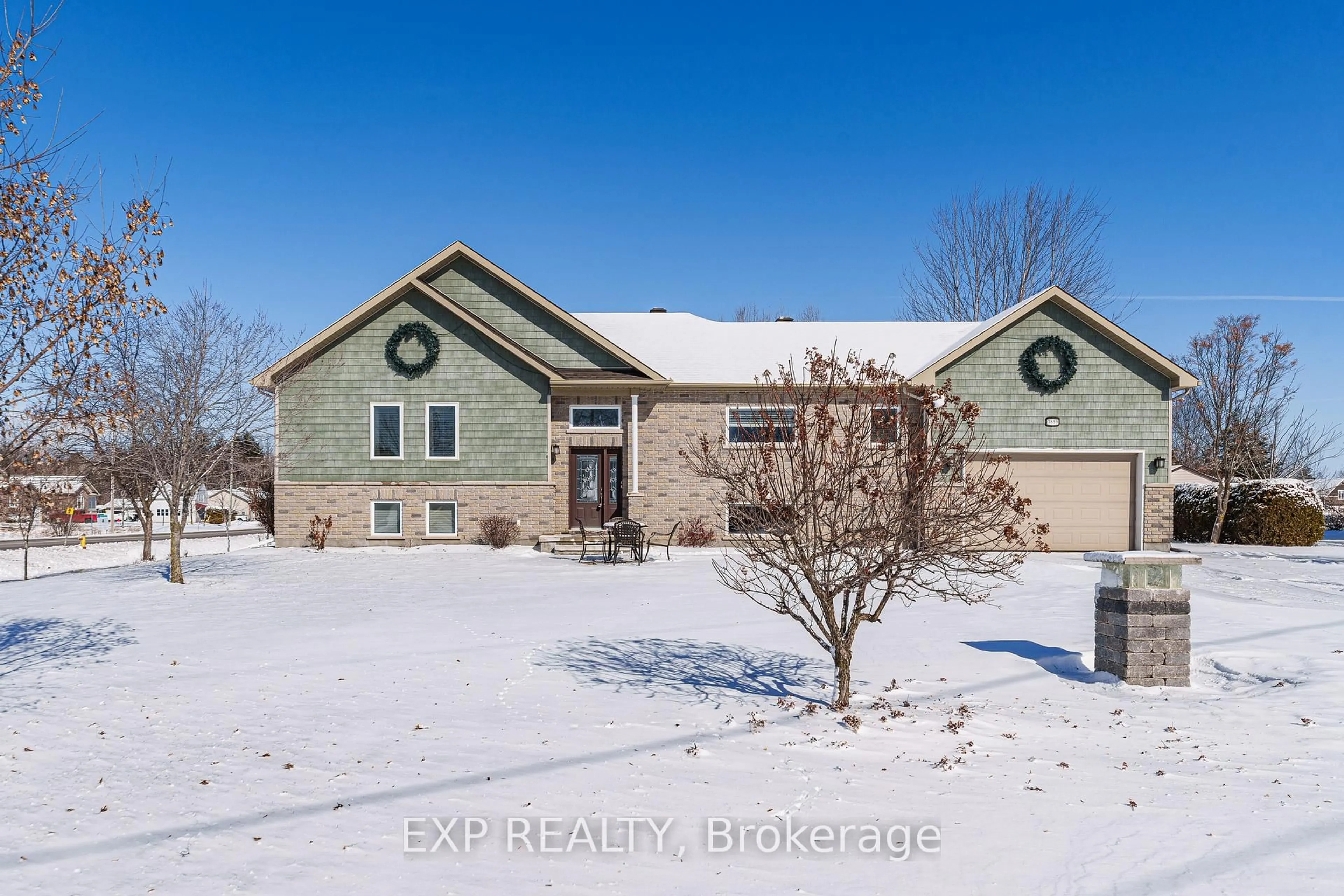 Unknown for 1899 Farisita Dr, Vars Ontario K0A 3H0