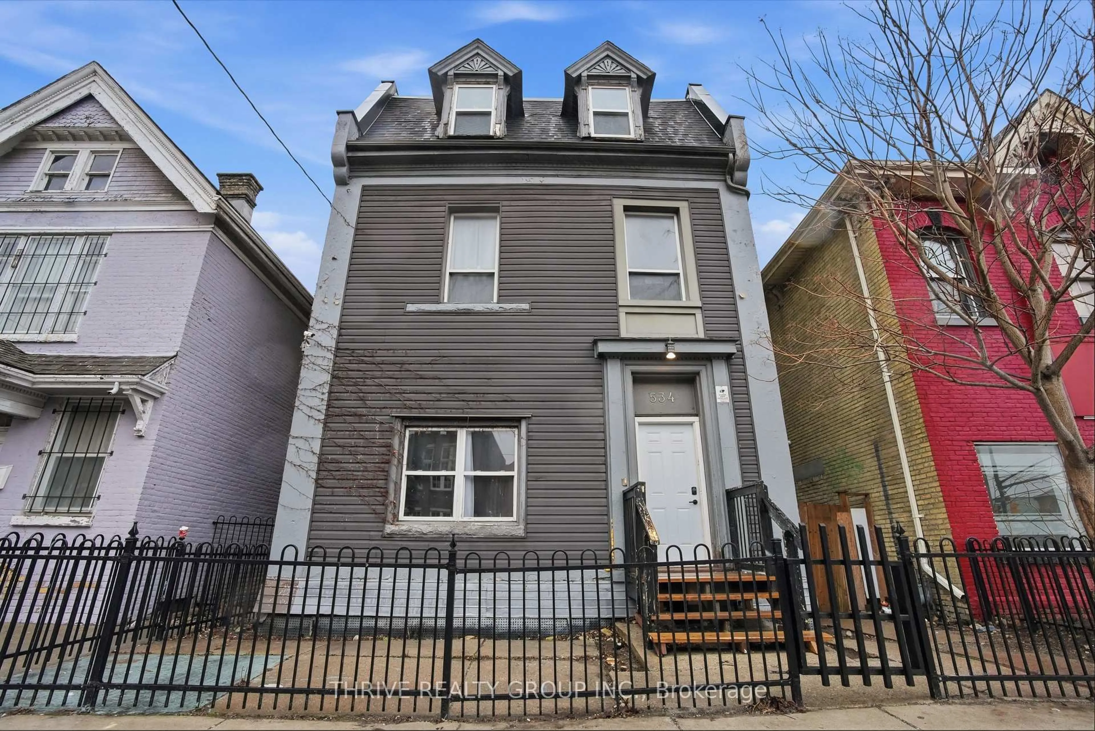 Unknown for 532-538 Dundas St, London East Ontario N6B 1W6