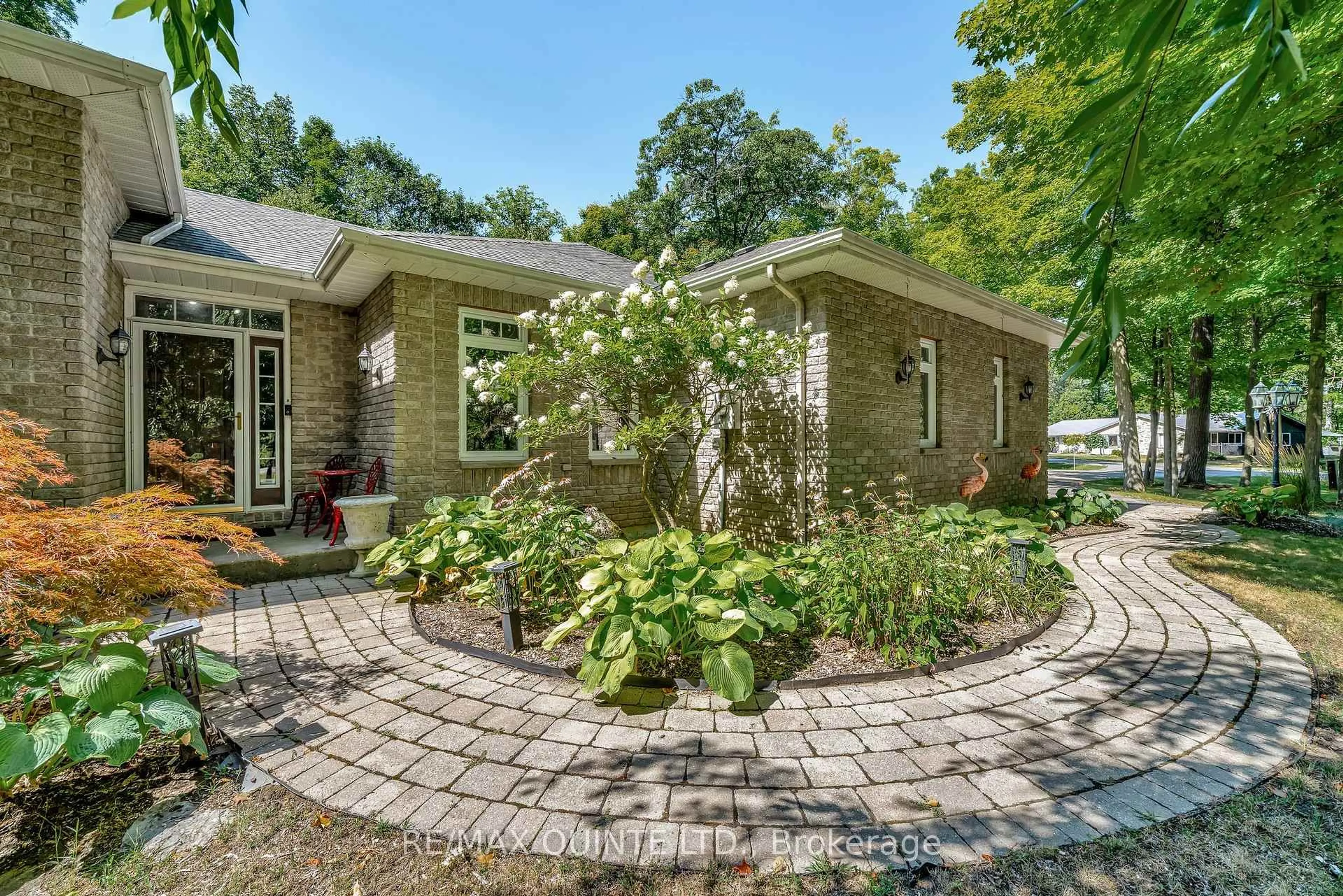 Home with brick exterior material, unknown for 291 Colonial Dr, Ingleside Ontario K8V 5P4