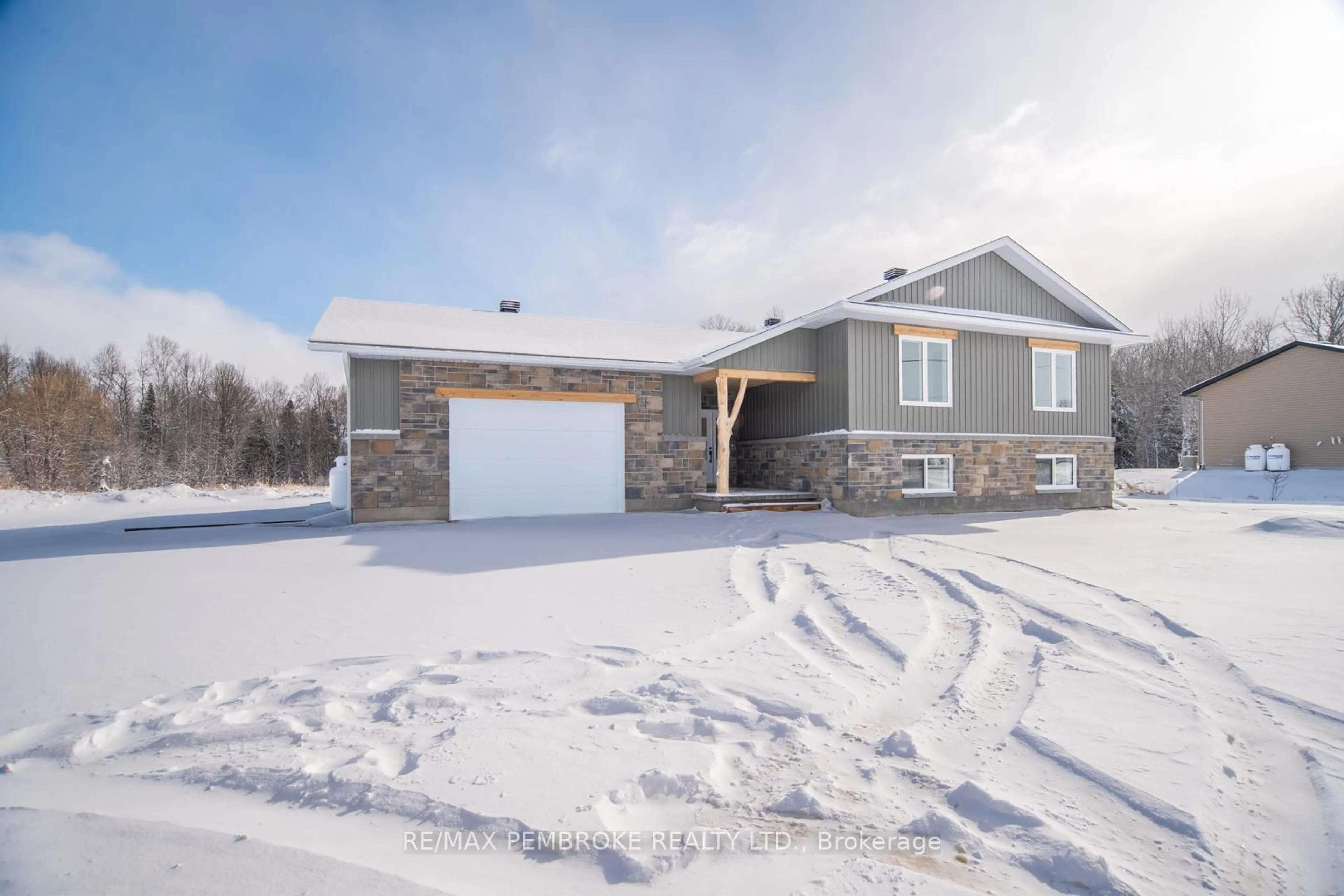 Unknown for 95 Mud Lake Rd. Rd, Pembroke Ontario K8A 6W4