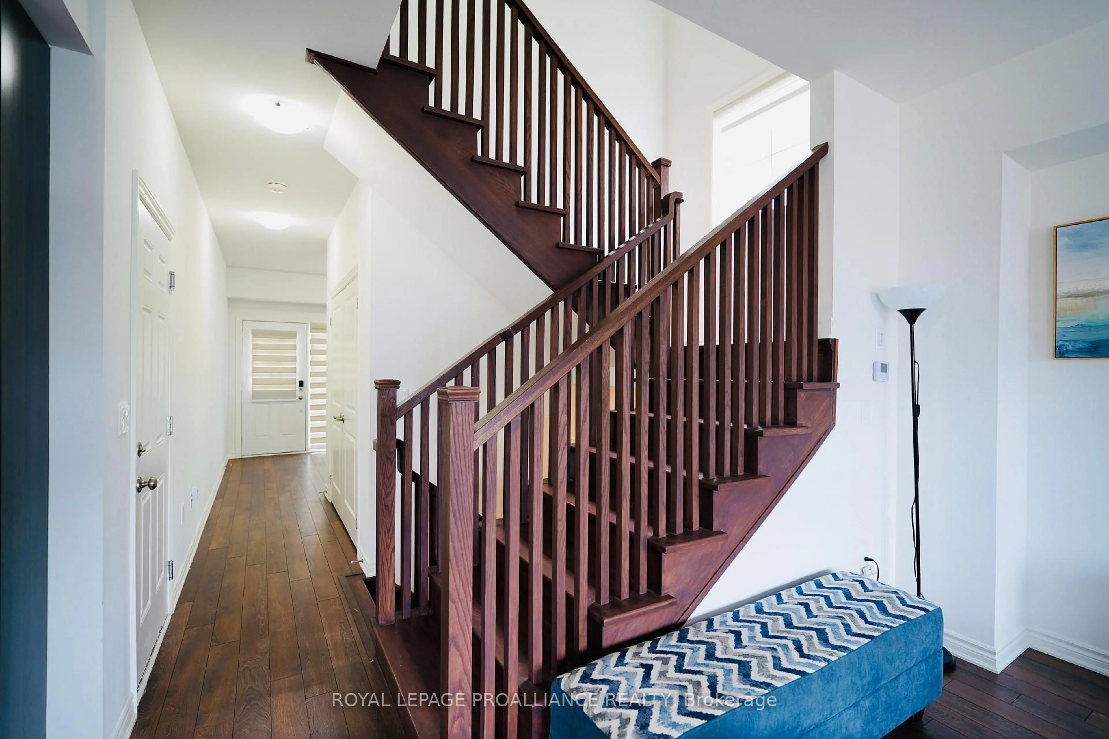 Stairs for 17 Bradden Cres, Belleville Ontario K8N 0T8