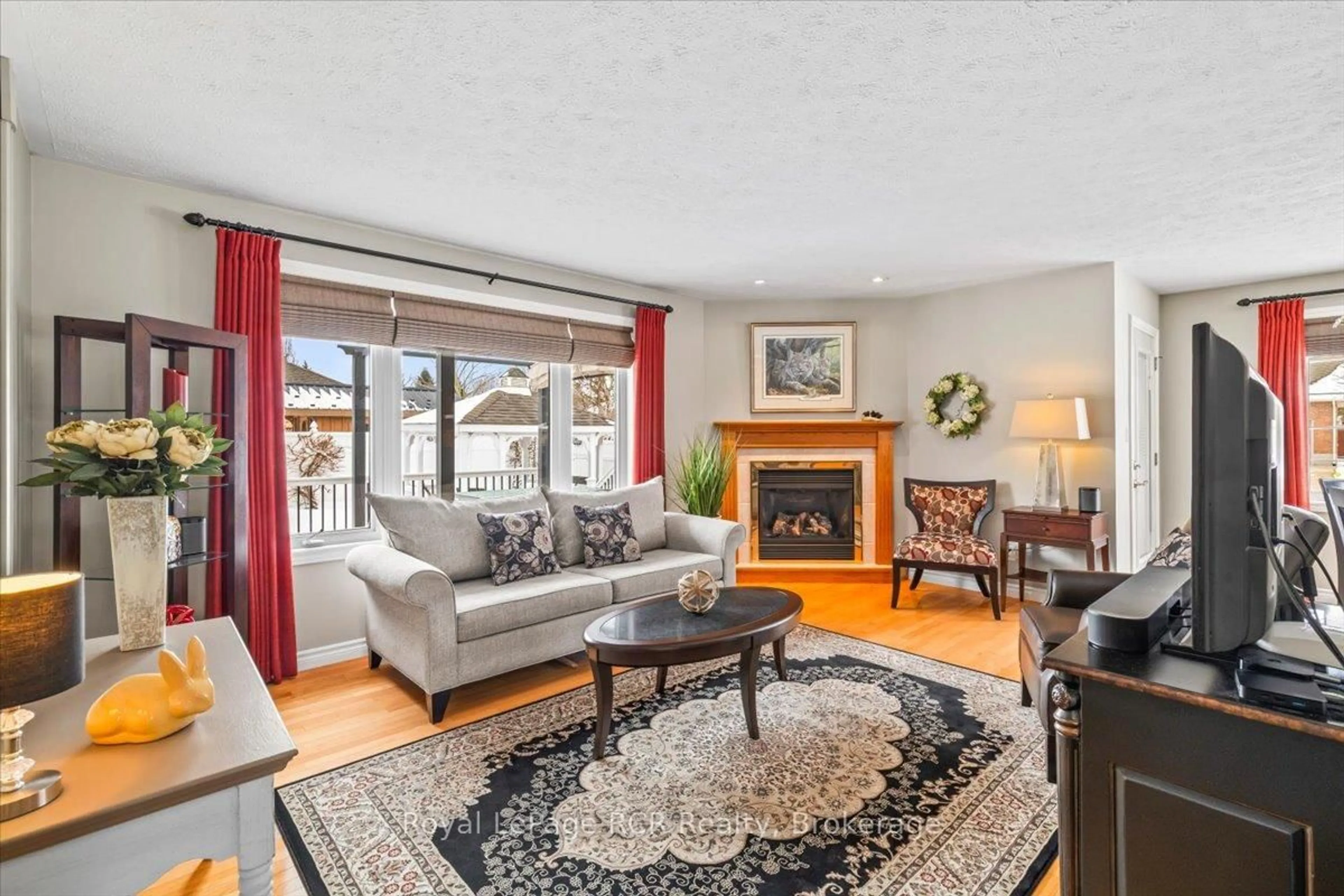 Living room with furniture, unknown for 393 1st St, Hanover Ontario N4N 3T8