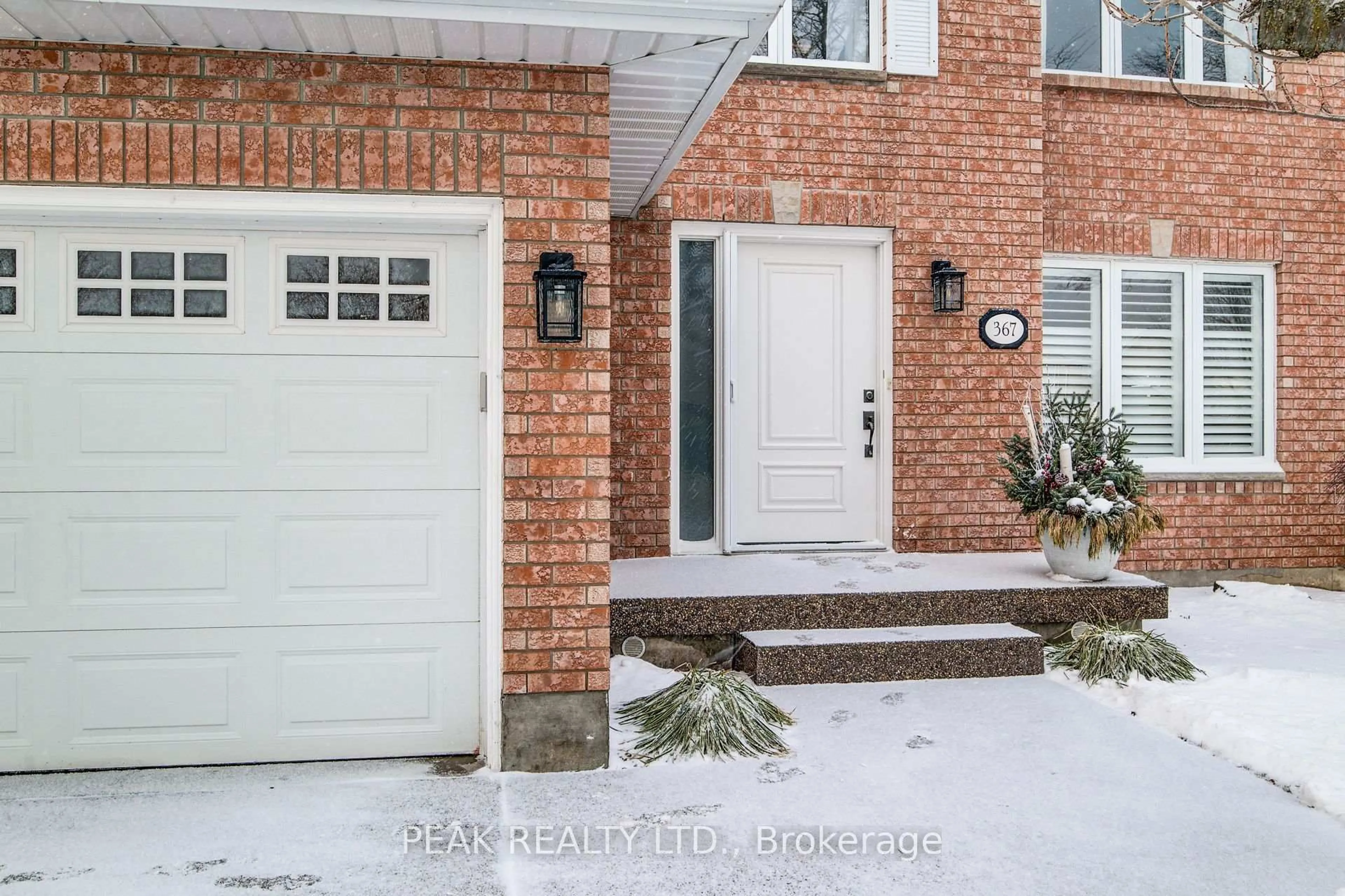 Home with brick exterior material, street for 367 Meadowvale Pl, Waterloo Ontario N2K 3P8