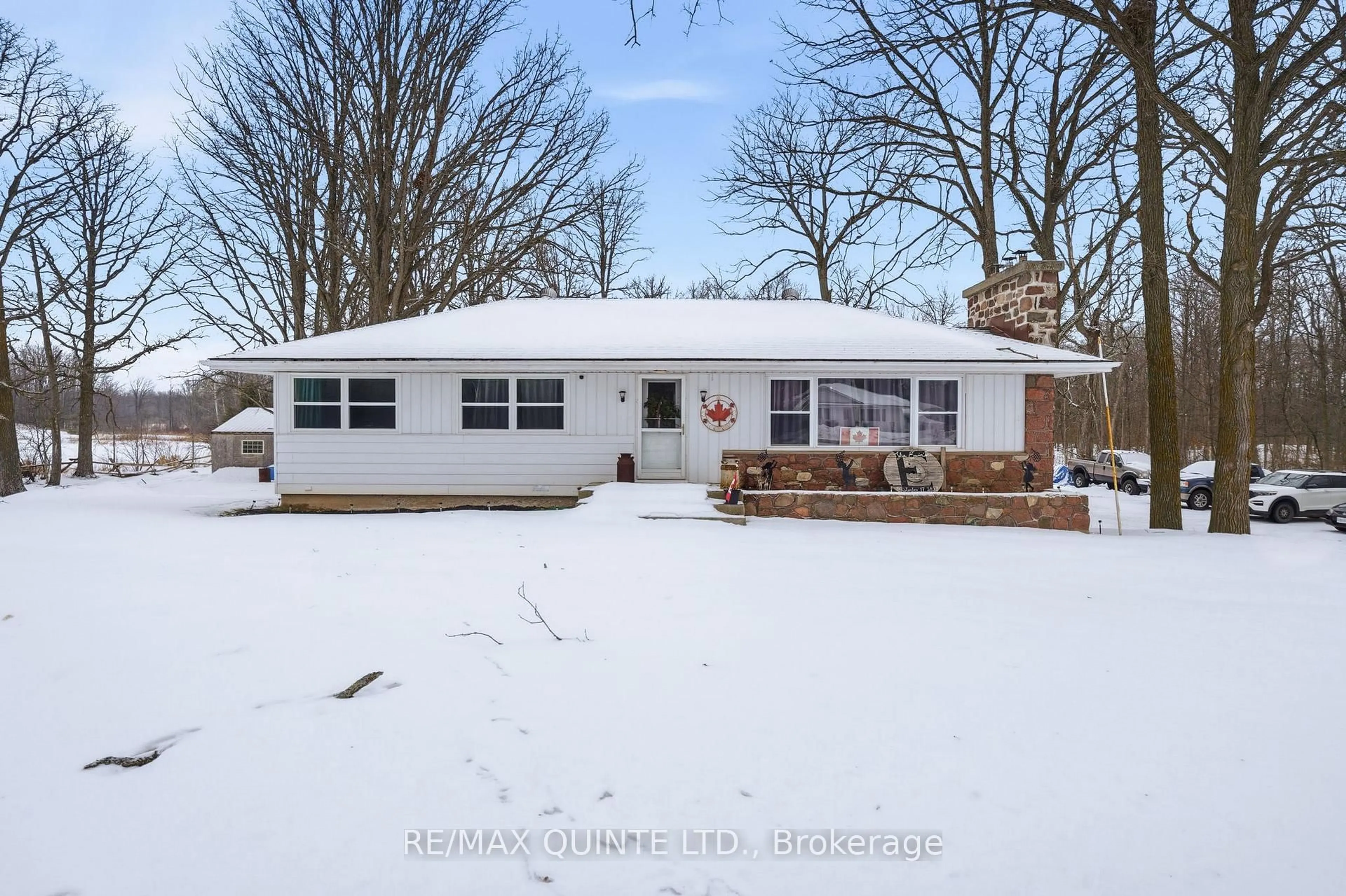 A pic from outside/outdoor area/front of a property/back of a property/a pic from drone, street for 14184 Highway 62, Madoc Ontario K0K 2K0