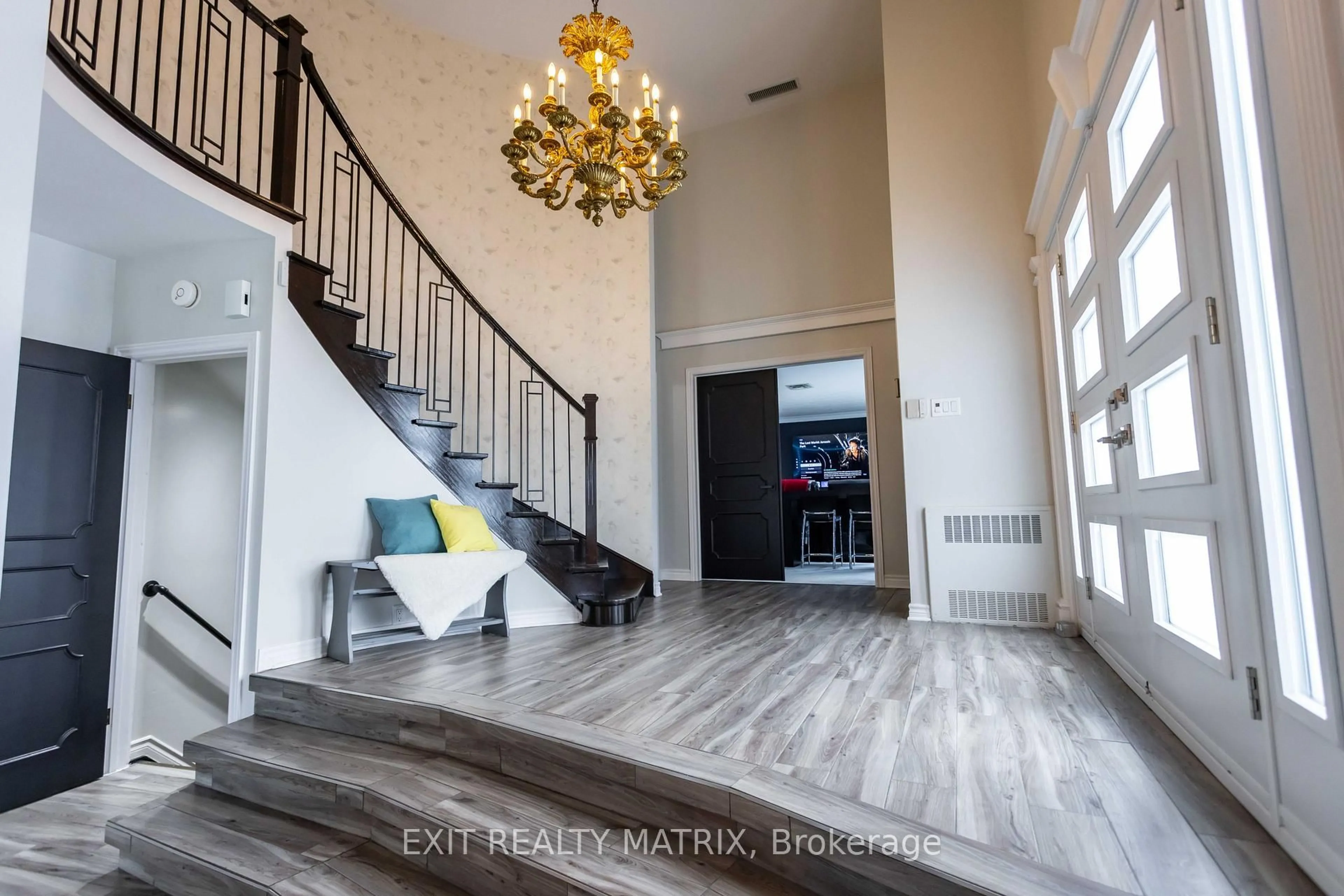 Indoor entryway for 10 Riviere Nation Nord Rd, Casselman Ontario K0A 1M0