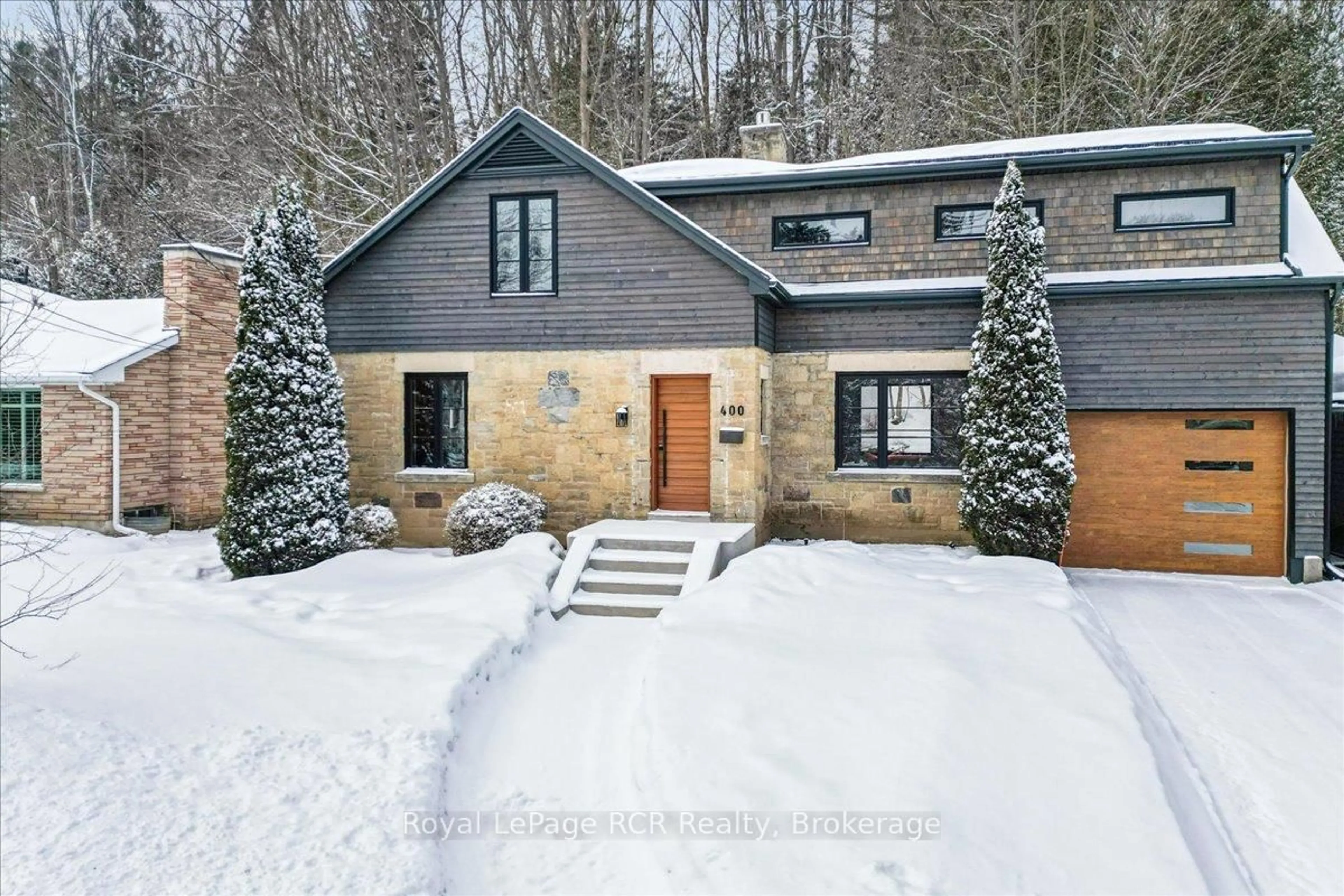 Home with brick exterior material, street for 400 2nd Ave, Owen Sound Ontario N4K 4L7