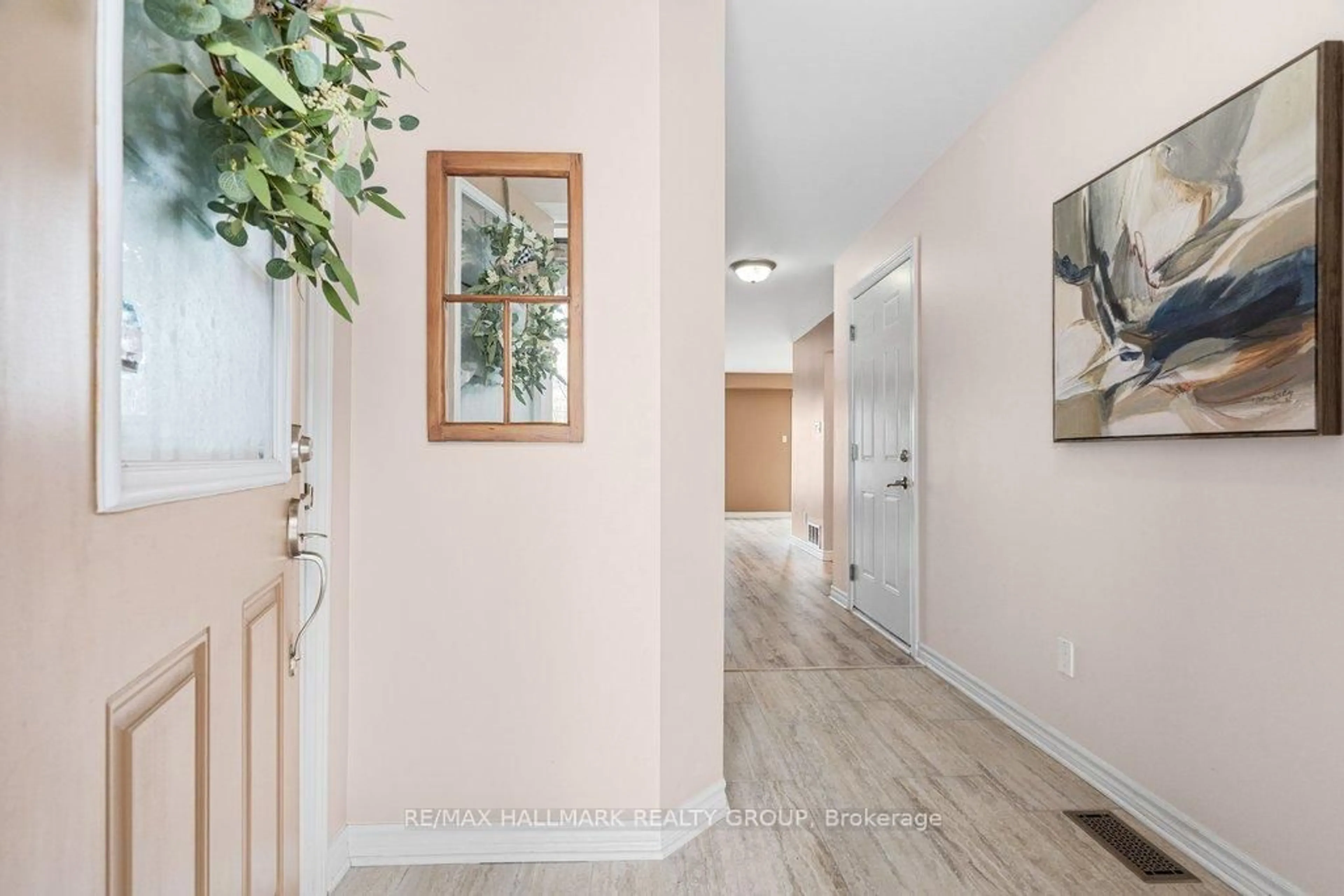 Indoor entryway for 73 Asselin St, The Nation Ontario K0A 2M0