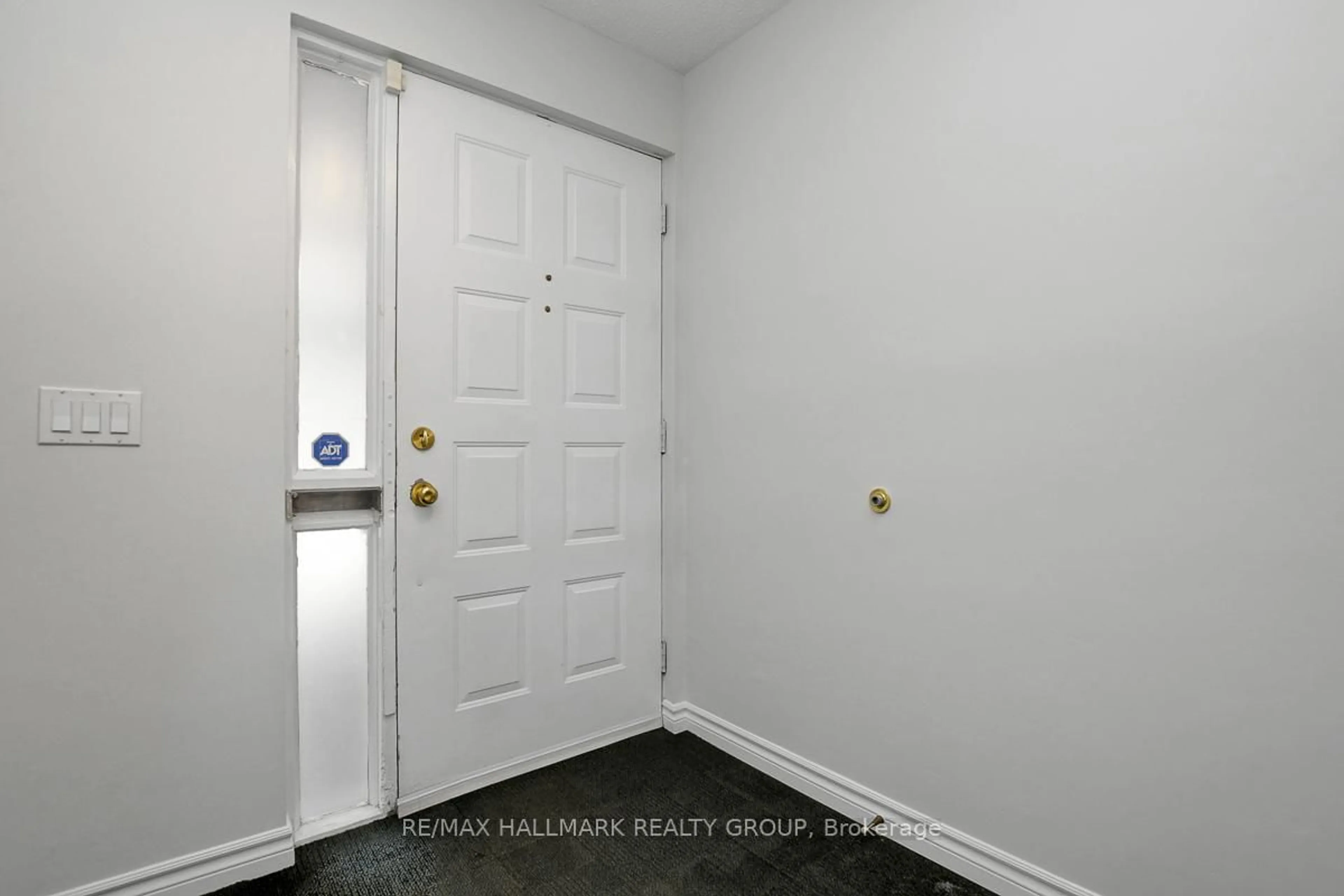 Unknown for 261 Bruyere St, Ottawa Ontario K1N 5E5