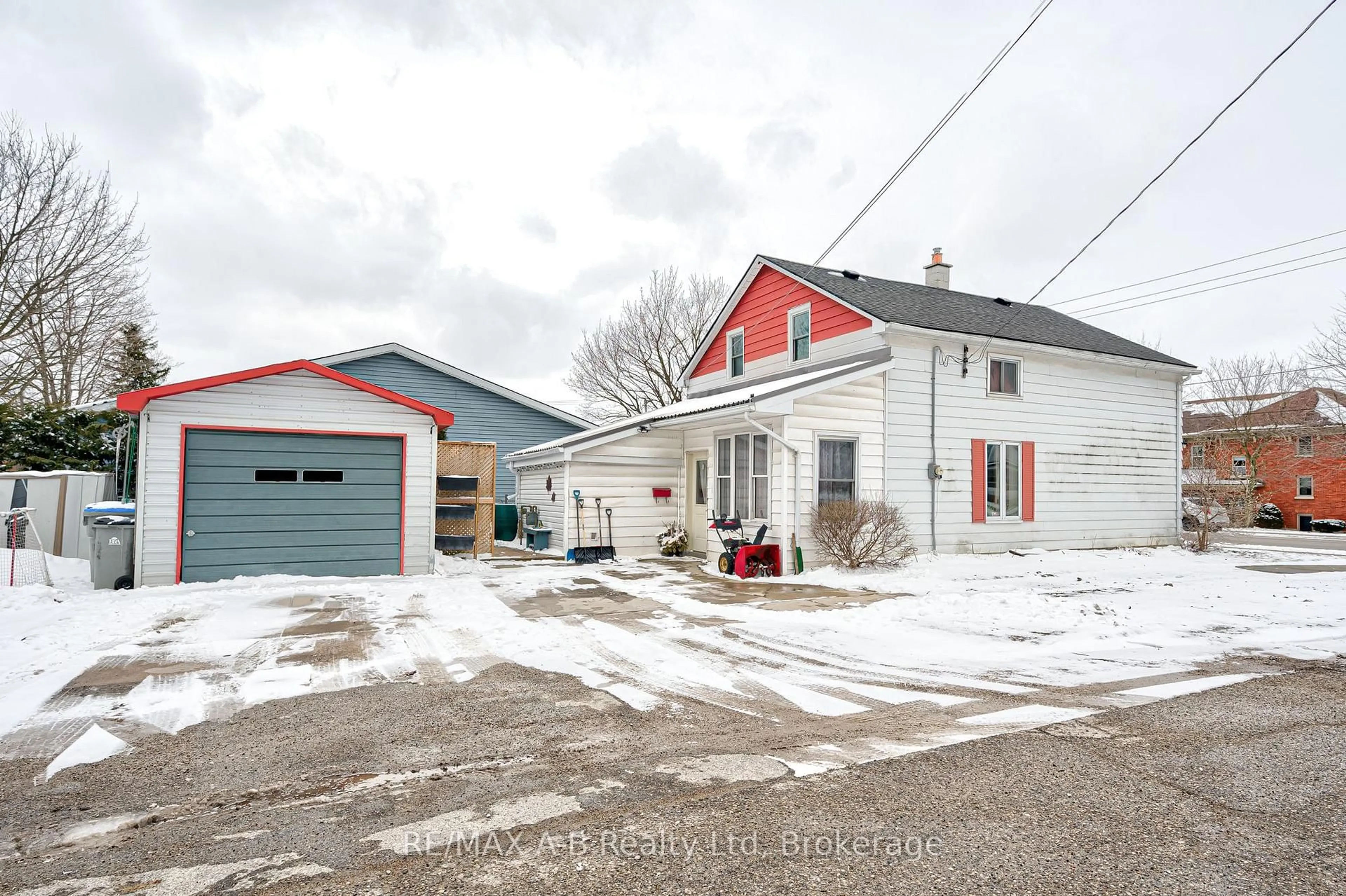 A pic from outside/outdoor area/front of a property/back of a property/a pic from drone, street for 145 St George St, West Perth Ontario N0K 1N0