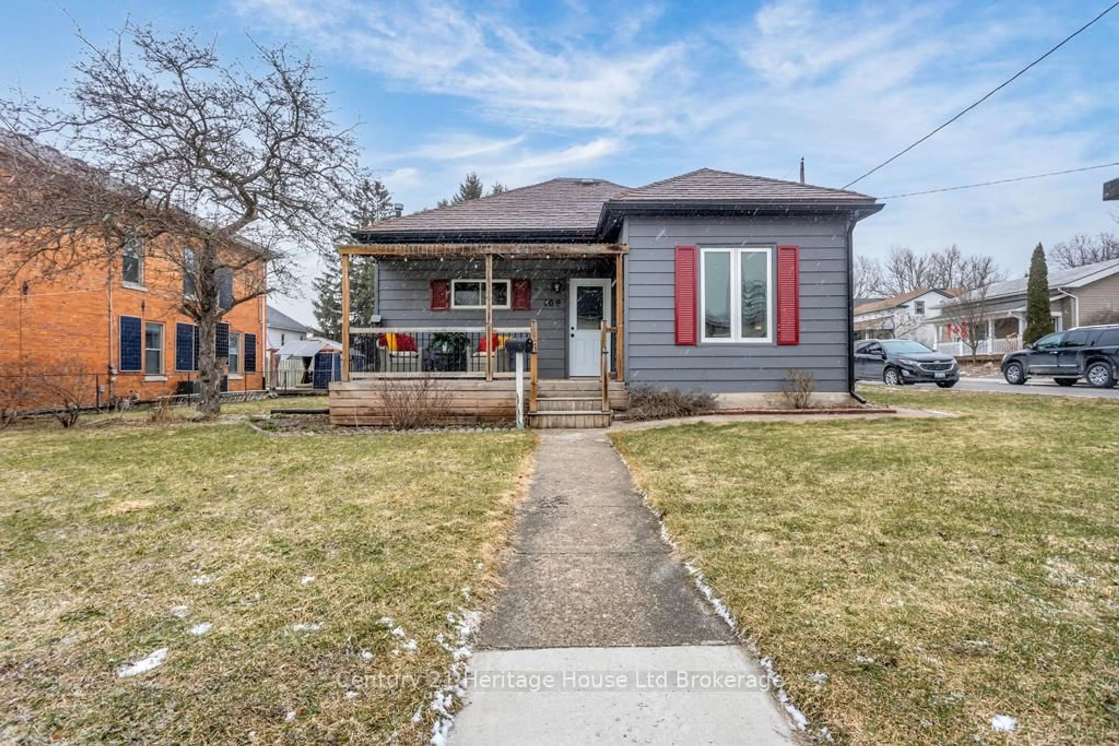 Home with brick exterior material, street for 109 Carroll St, Ingersoll Ontario N5C 1W1