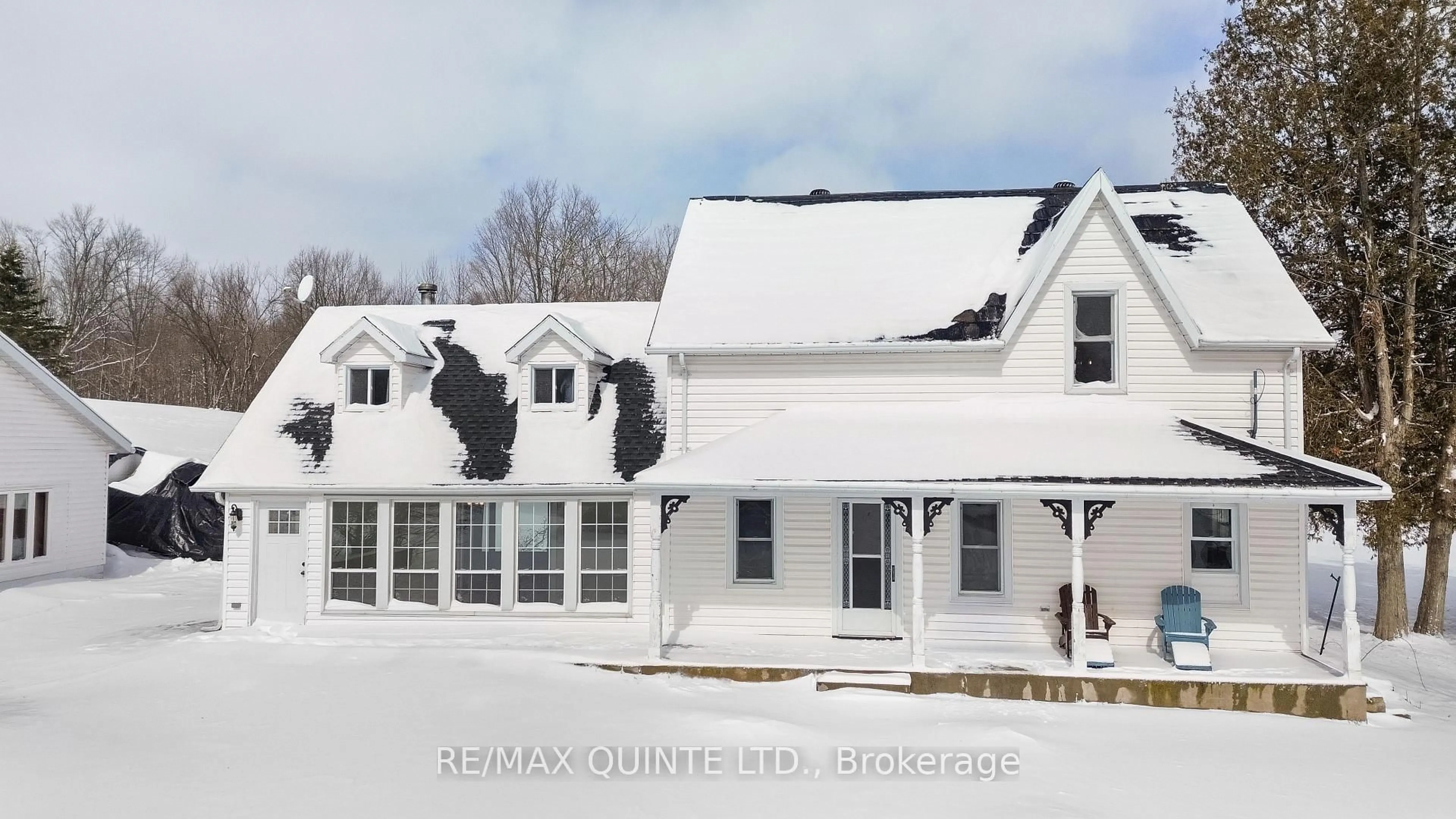 Home with vinyl exterior material, unknown for 15481 Highway 62, Madoc Ontario K0K 1Y0