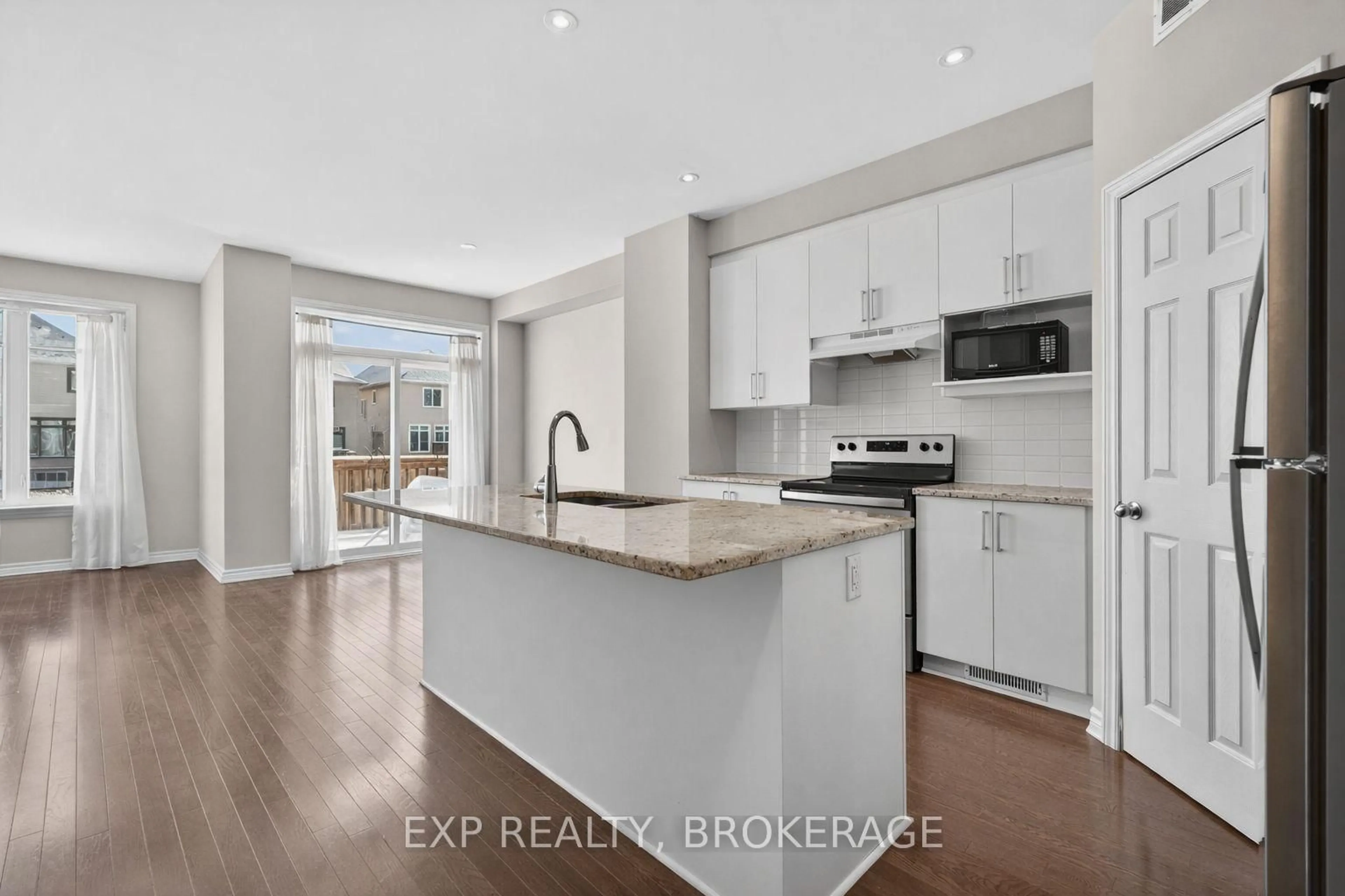 Open concept kitchen, unknown for 1093 HORIZON Dr, Kingston Ontario K7P 0M3