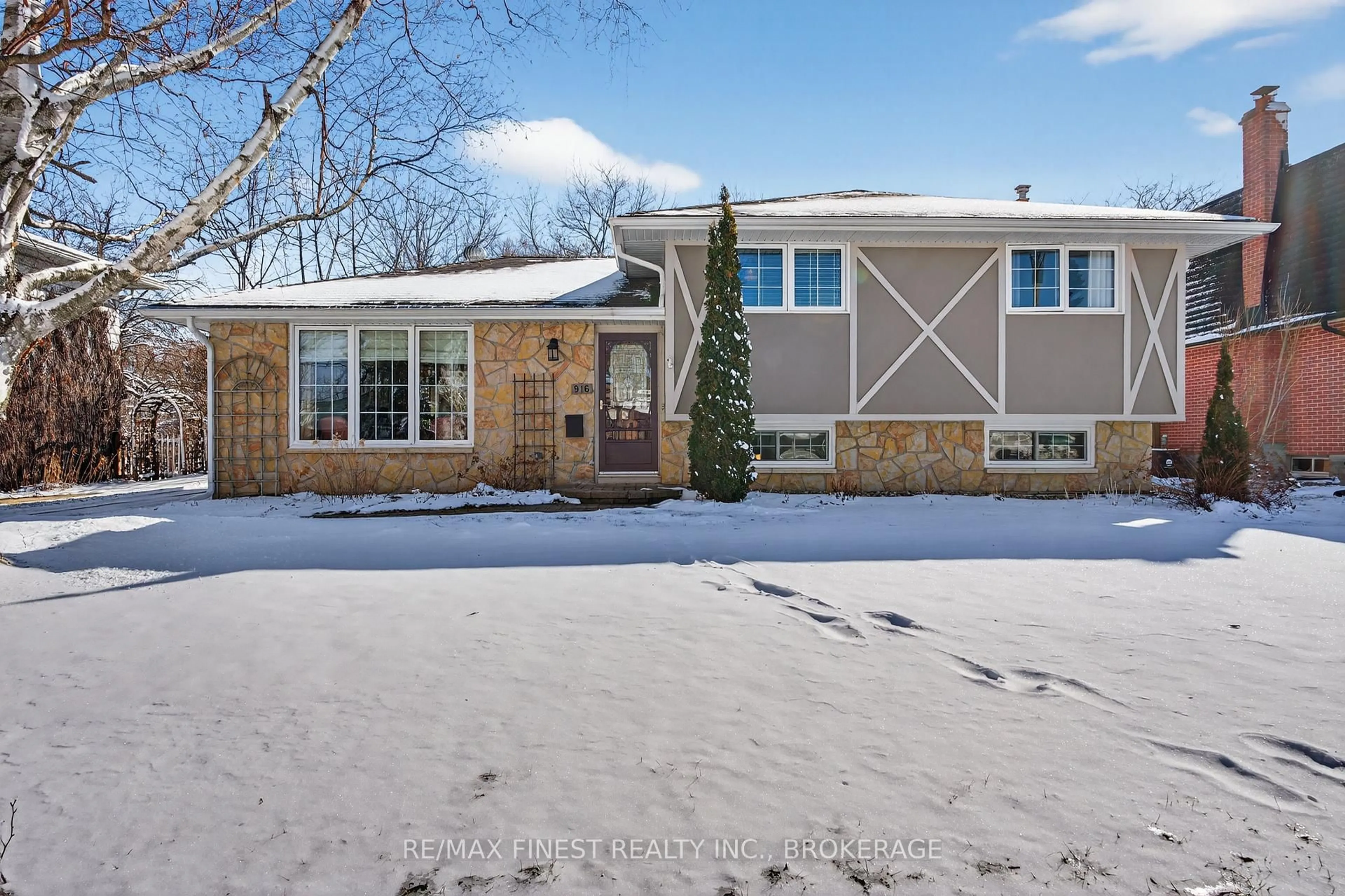 Home with brick exterior material, street for 916 Percy Cres, Kingston Ontario K7M 4P5