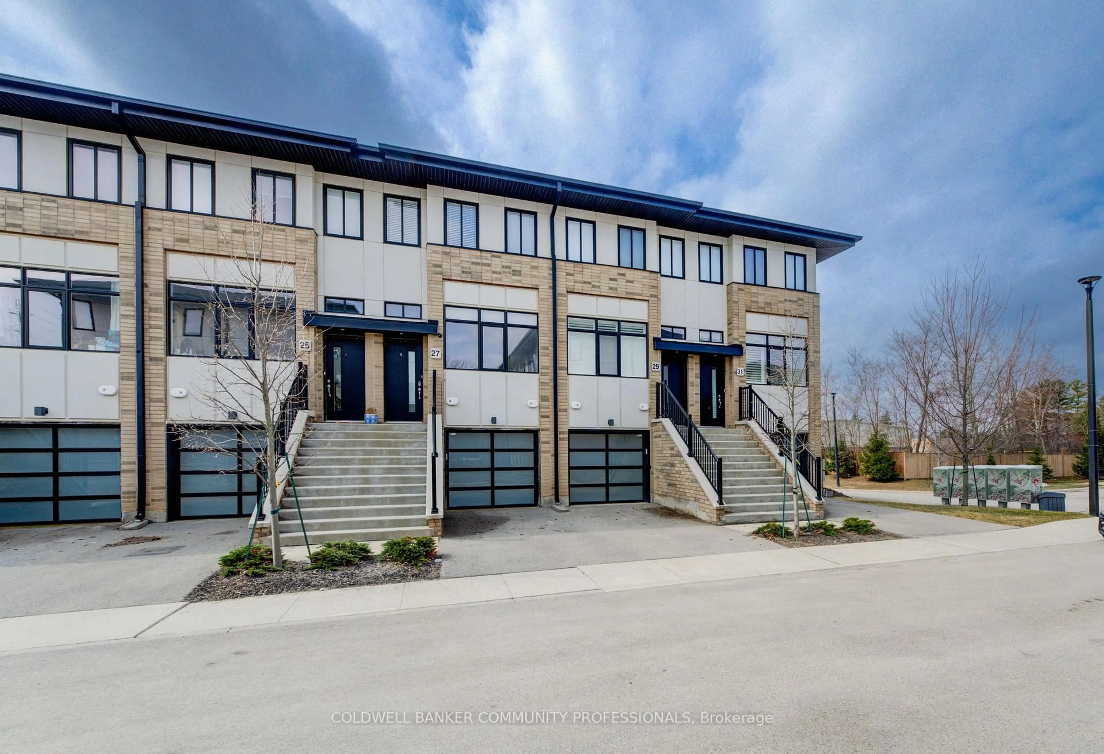 Unknown for 29 Wilings Lane, Hamilton Ontario L9G 0H3