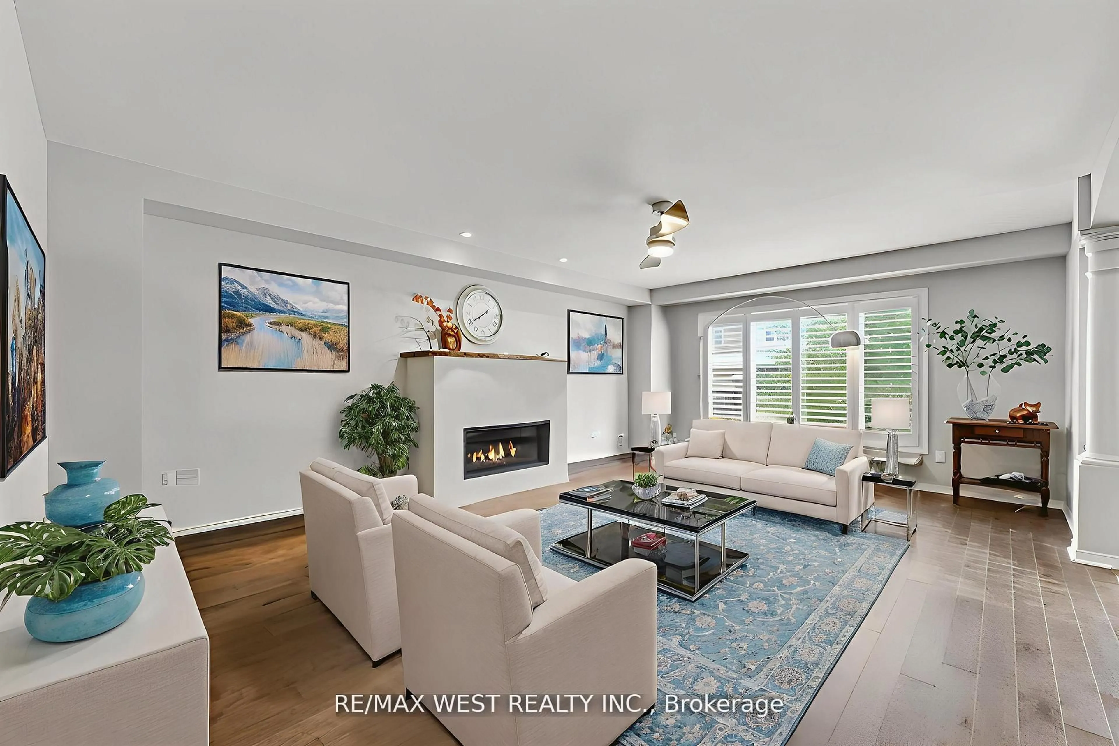 Living room with furniture, ceramic/tile floor for 255 Summerfield Dr #7, Guelph Ontario N1L 0E1