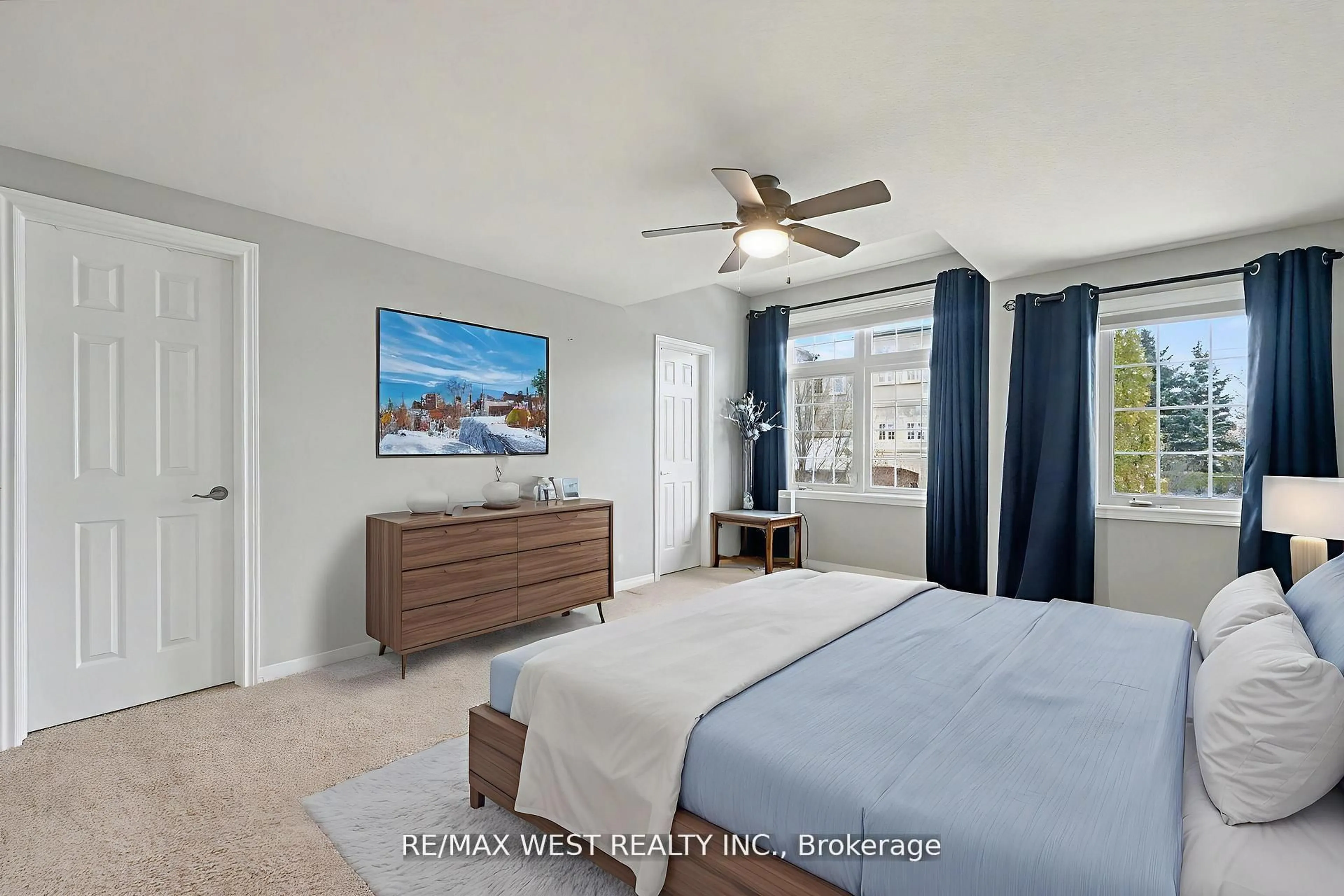 Bedroom with bed, unknown for 255 Summerfield Dr #7, Guelph Ontario N1L 0E1