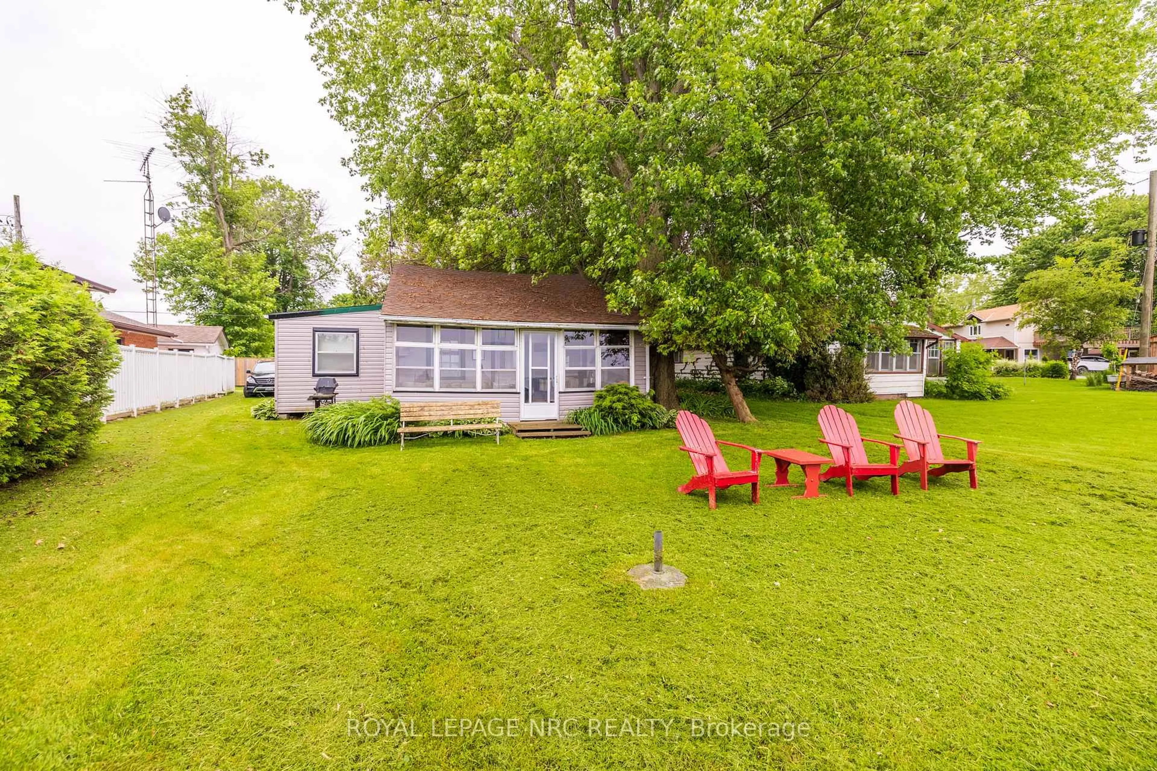 A pic from outside/outdoor area/front of a property/back of a property/a pic from drone, water/lake/river/ocean view for 6 FIRELANE 14D Rd, Niagara-on-the-Lake Ontario L0S 1J0