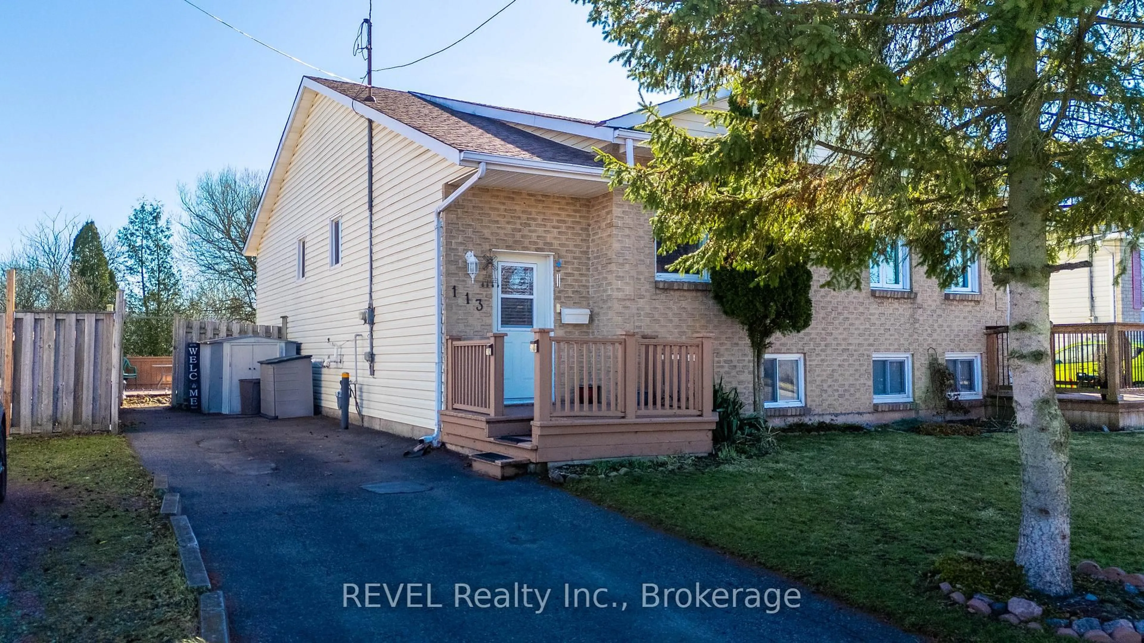 Unknown for 113 Commercial St, Welland Ontario L3B 5Z1