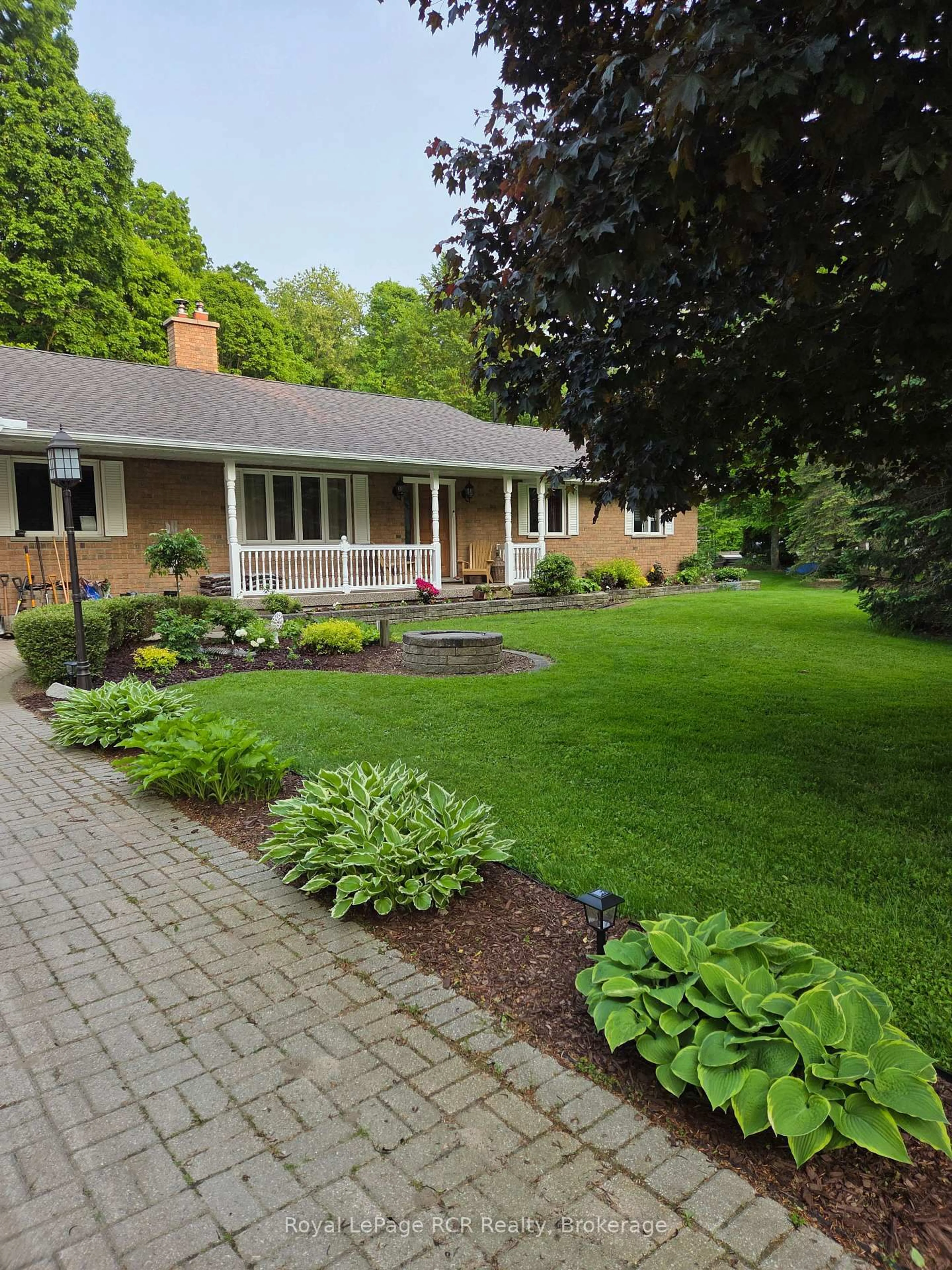 Unknown for 3 Woodland Crt, South Bruce Ontario N0G 2V0