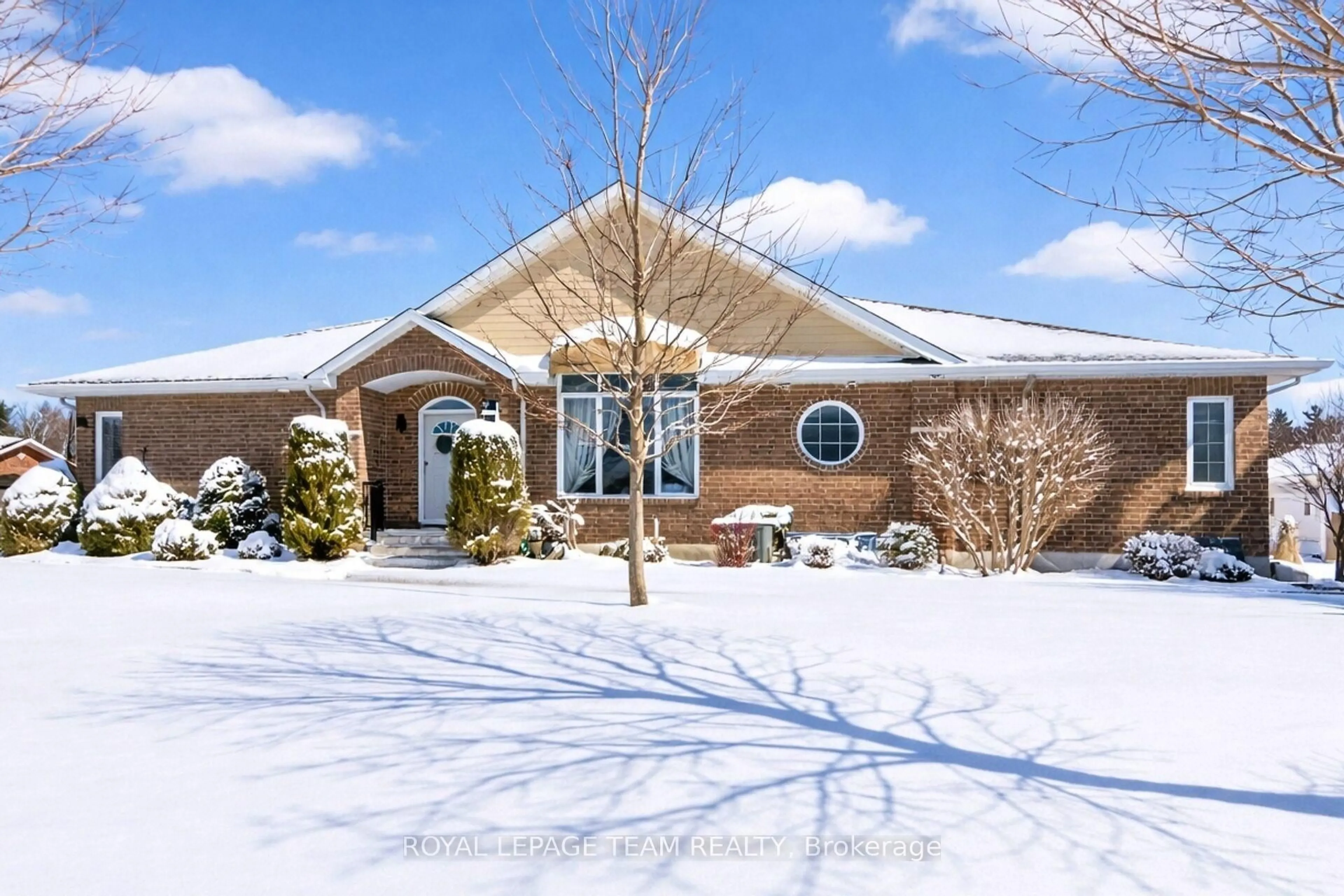 Unknown for 20 Nighthawk Cres, Ottawa Ontario K2M 2X7