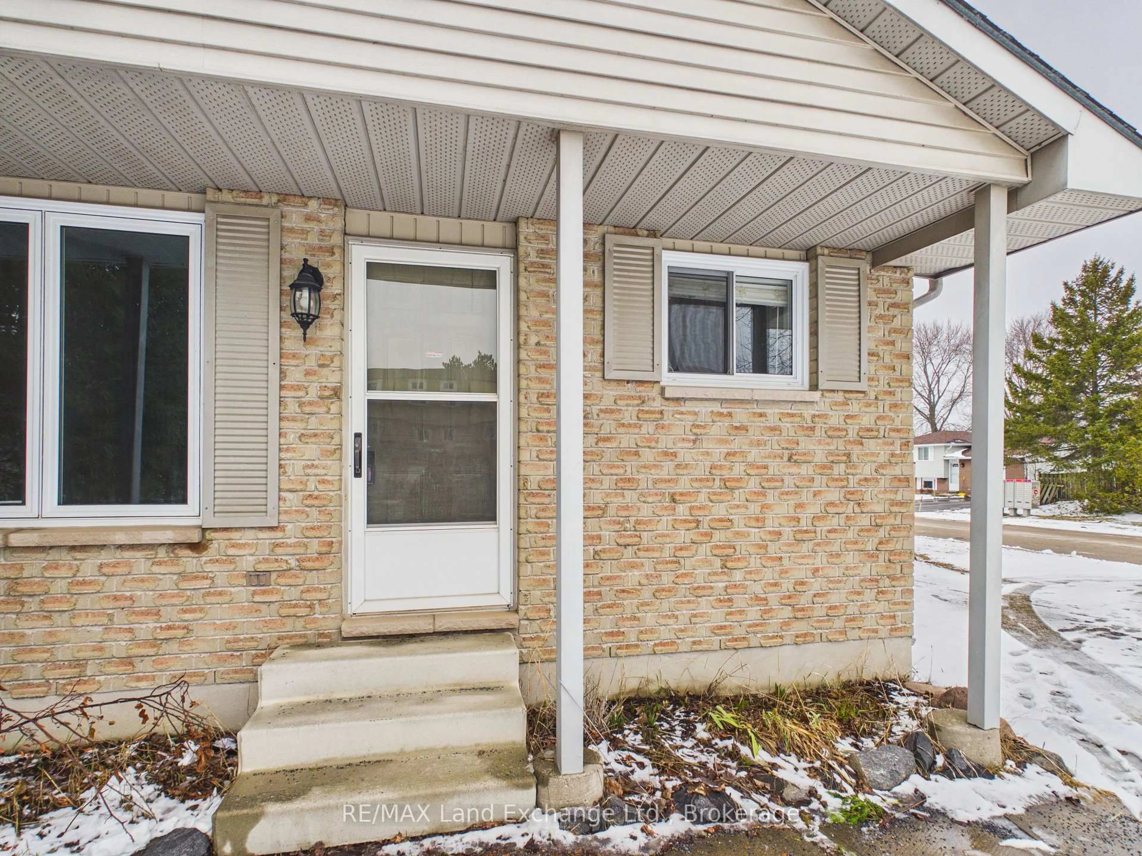 Unknown for 655 Hunter St, Kincardine Ontario N2Z 1S2