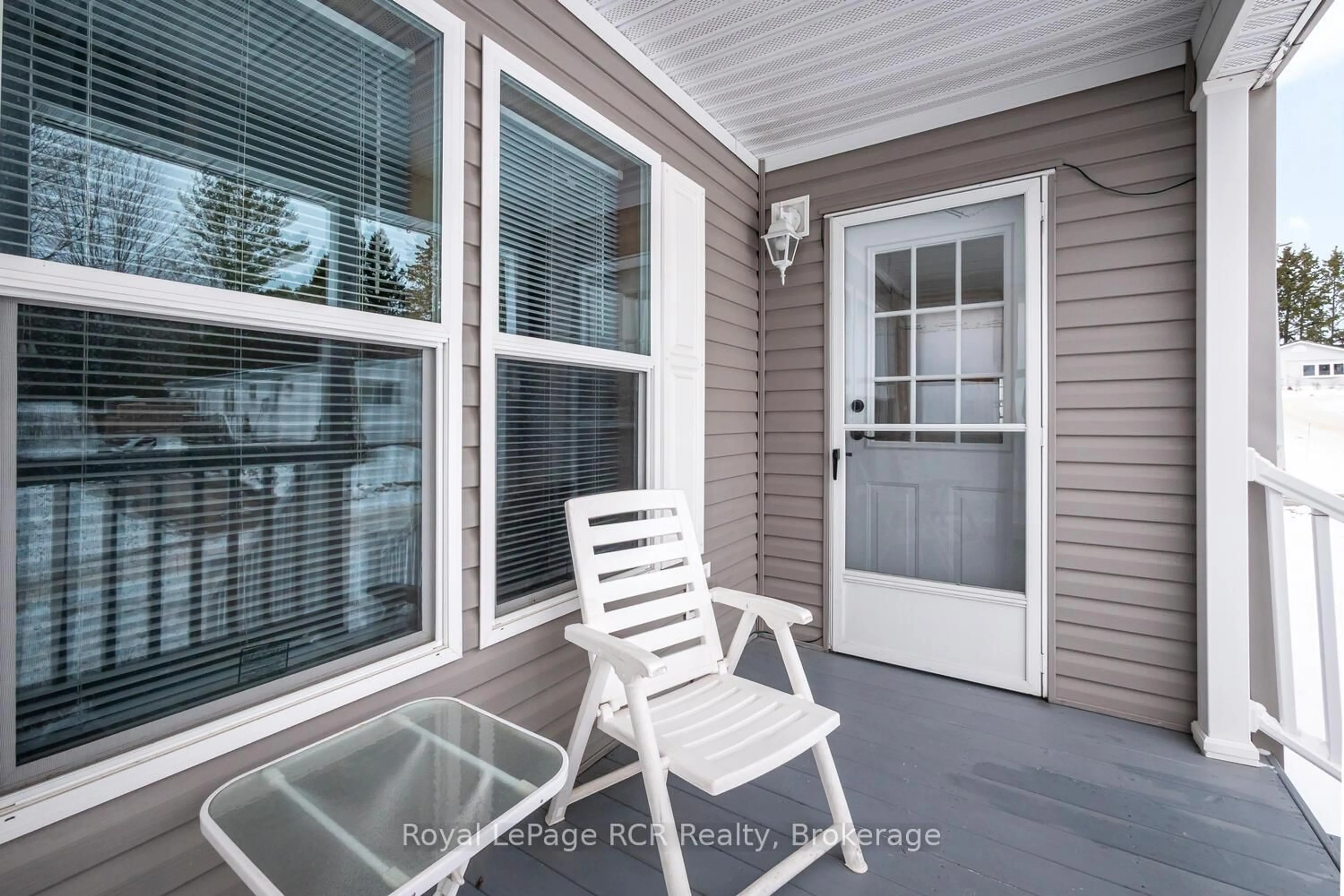 Patio, street for 37 Sussex Sq, Georgian Bluffs Ontario N4K 5N5