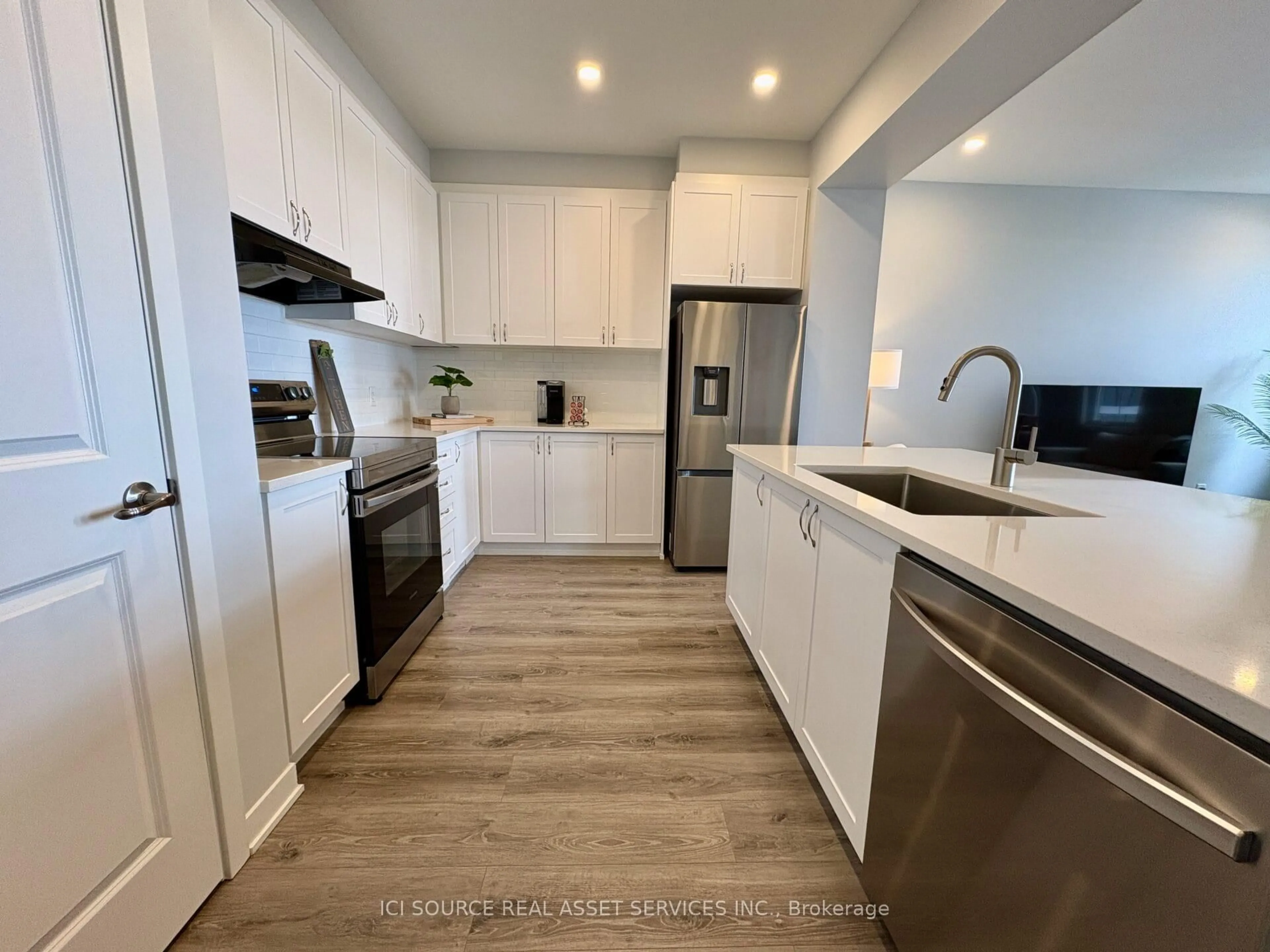 Open concept kitchen, unknown for 617 Quilter Row, Richmond Ontario K0A 2Z0