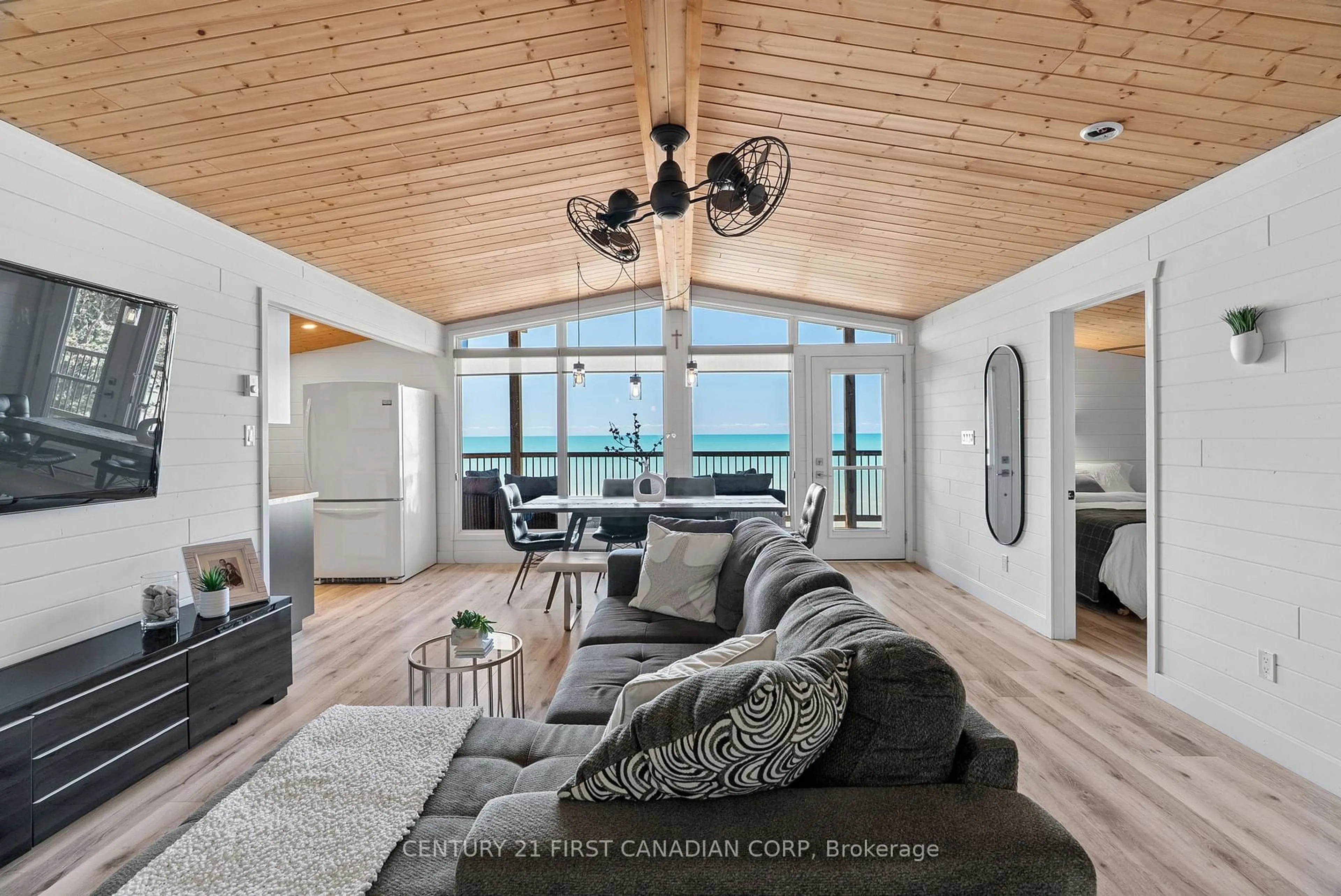 Living room with furniture, unknown for 84153 Lakeland Estates Rd, Ashfield-Colborne-Wawanosh Ontario N7A 3X9