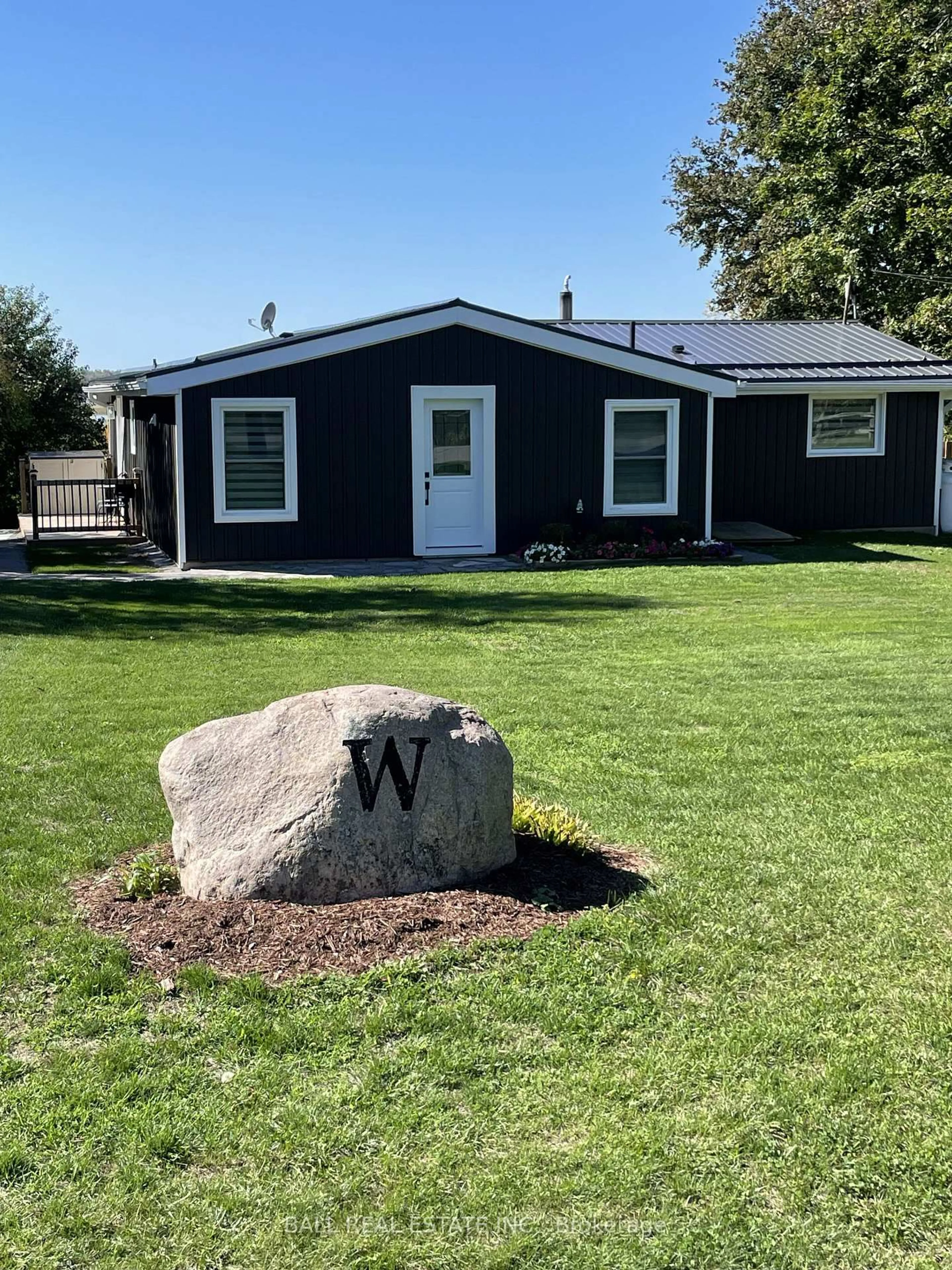 Home with vinyl exterior material, unknown for 67 Marilyn Cres, Kawartha Lakes Ontario K0L 1T0