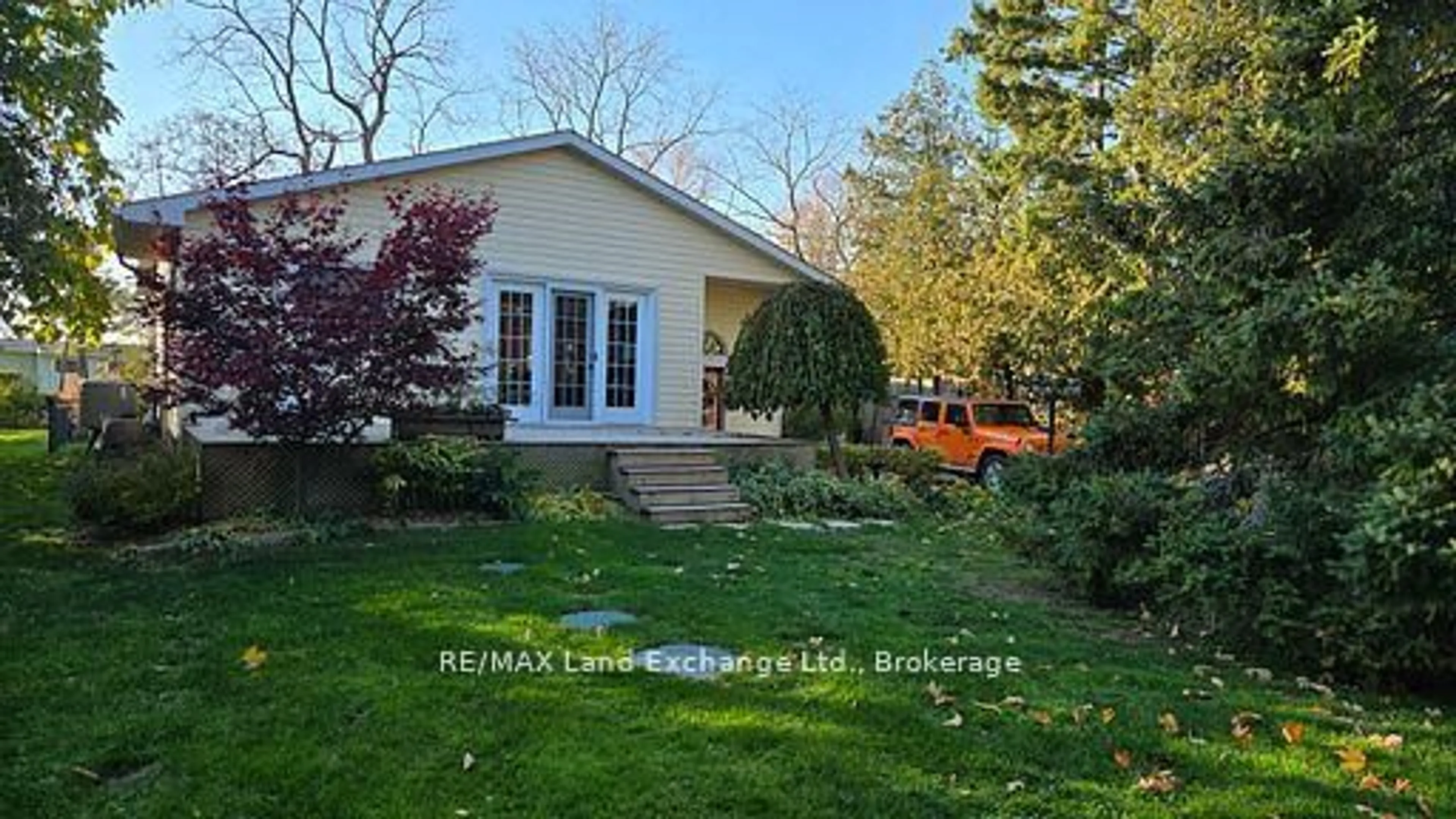 A pic from outside/outdoor area/front of a property/back of a property/a pic from drone, street for 213 Huron Rd, Huron-Kinloss Ontario N2Z 2X3