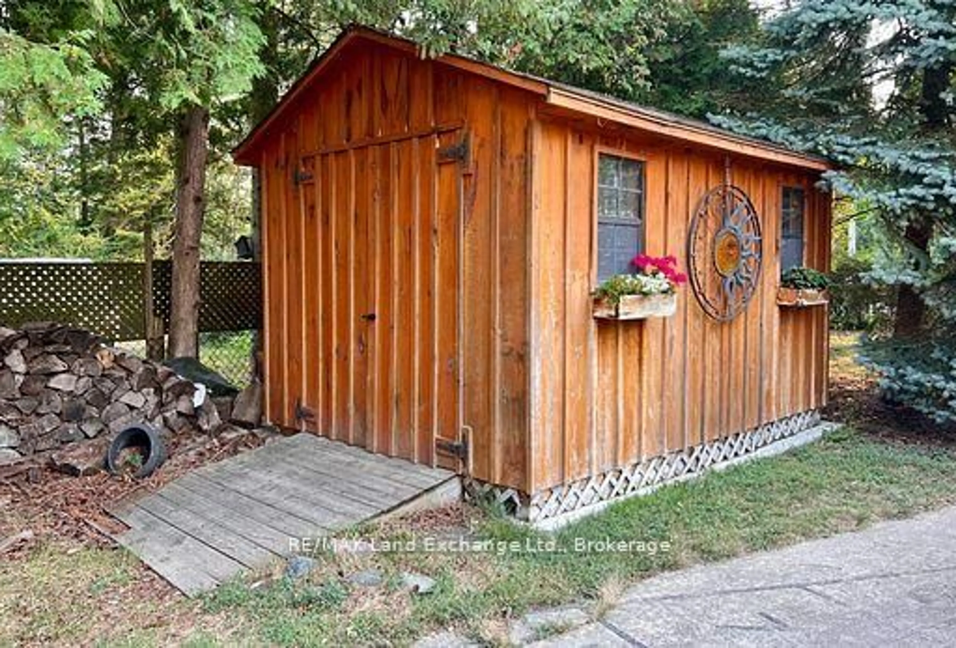 Shed for 213 Huron Rd, Huron-Kinloss Ontario N2Z 2X3