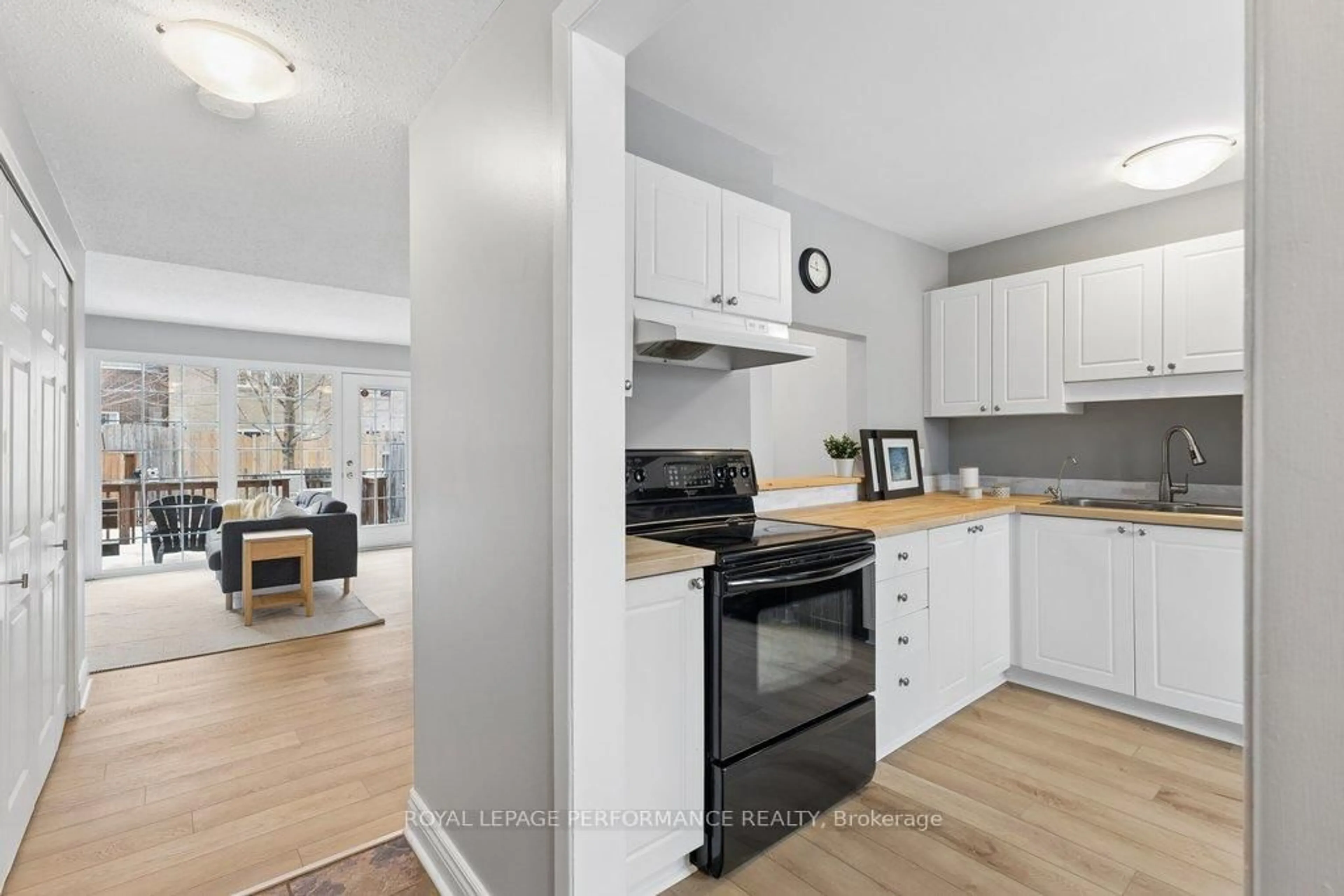 Open concept kitchen, unknown for 920 Walkley Rd, Ottawa Ontario K1V 6R5