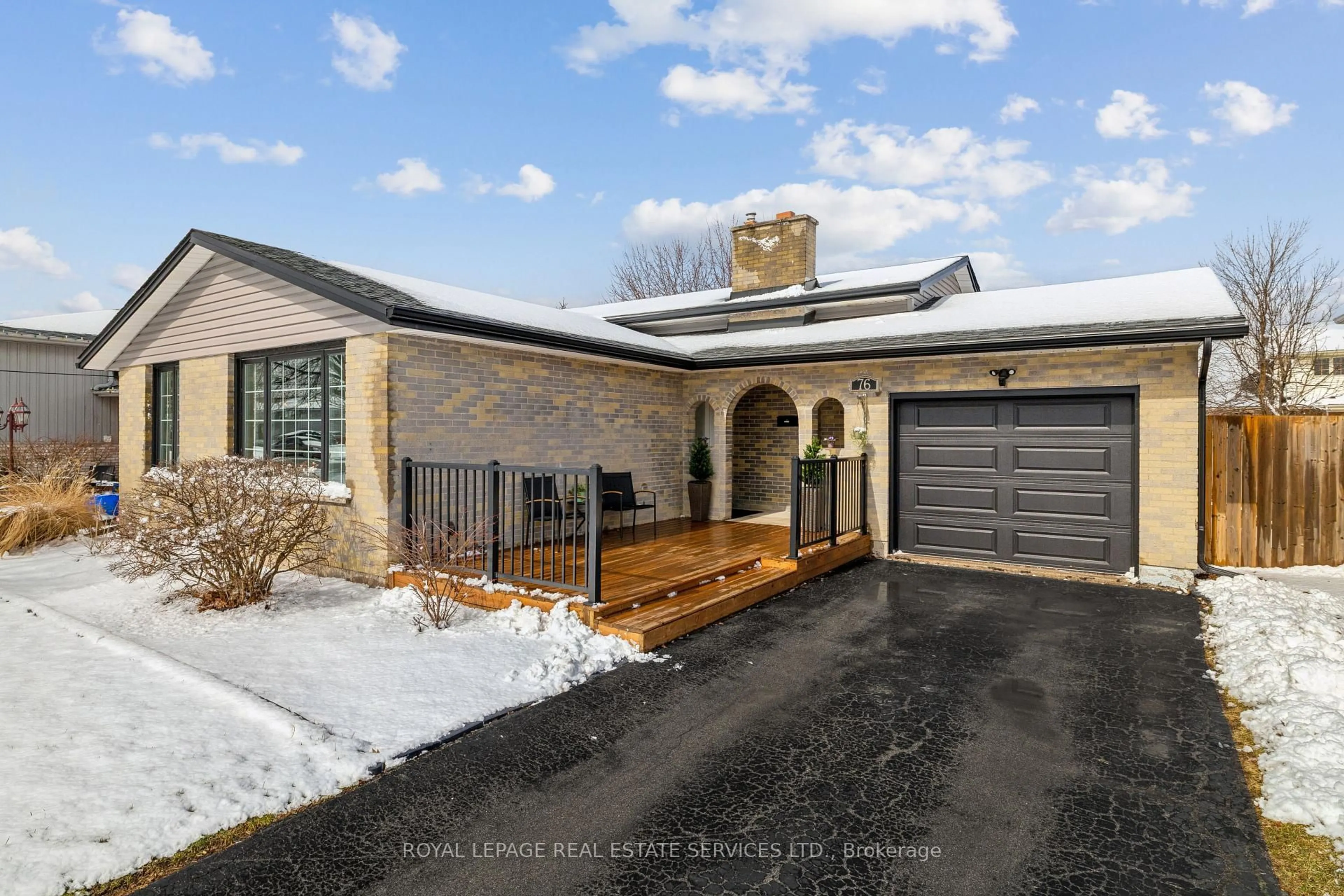 Home with brick exterior material, street for 76 Endicott Terr, Welland Ontario L3C 5R8