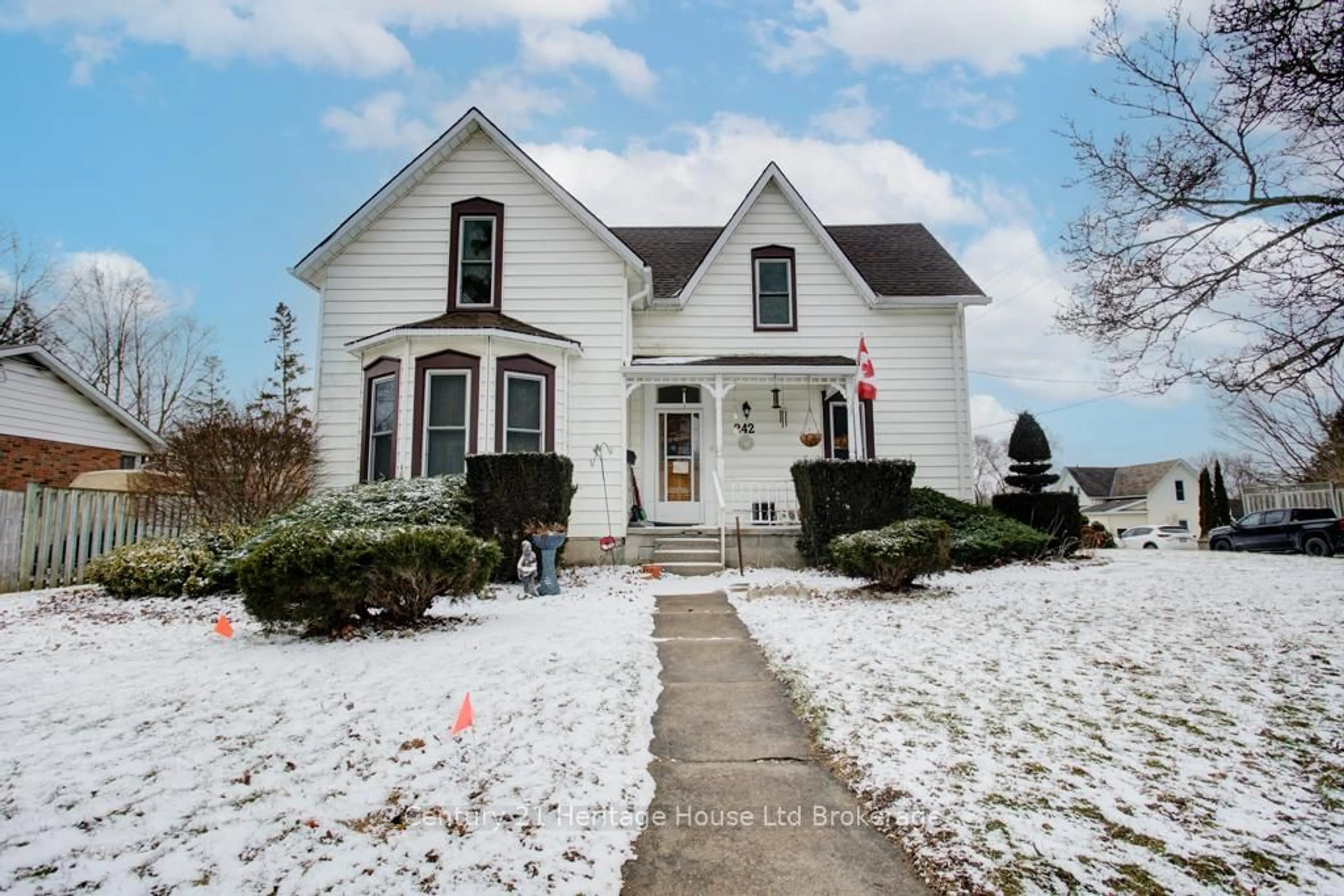 Unknown for 242 Wonham St, Ingersoll Ontario N5C 2Z6