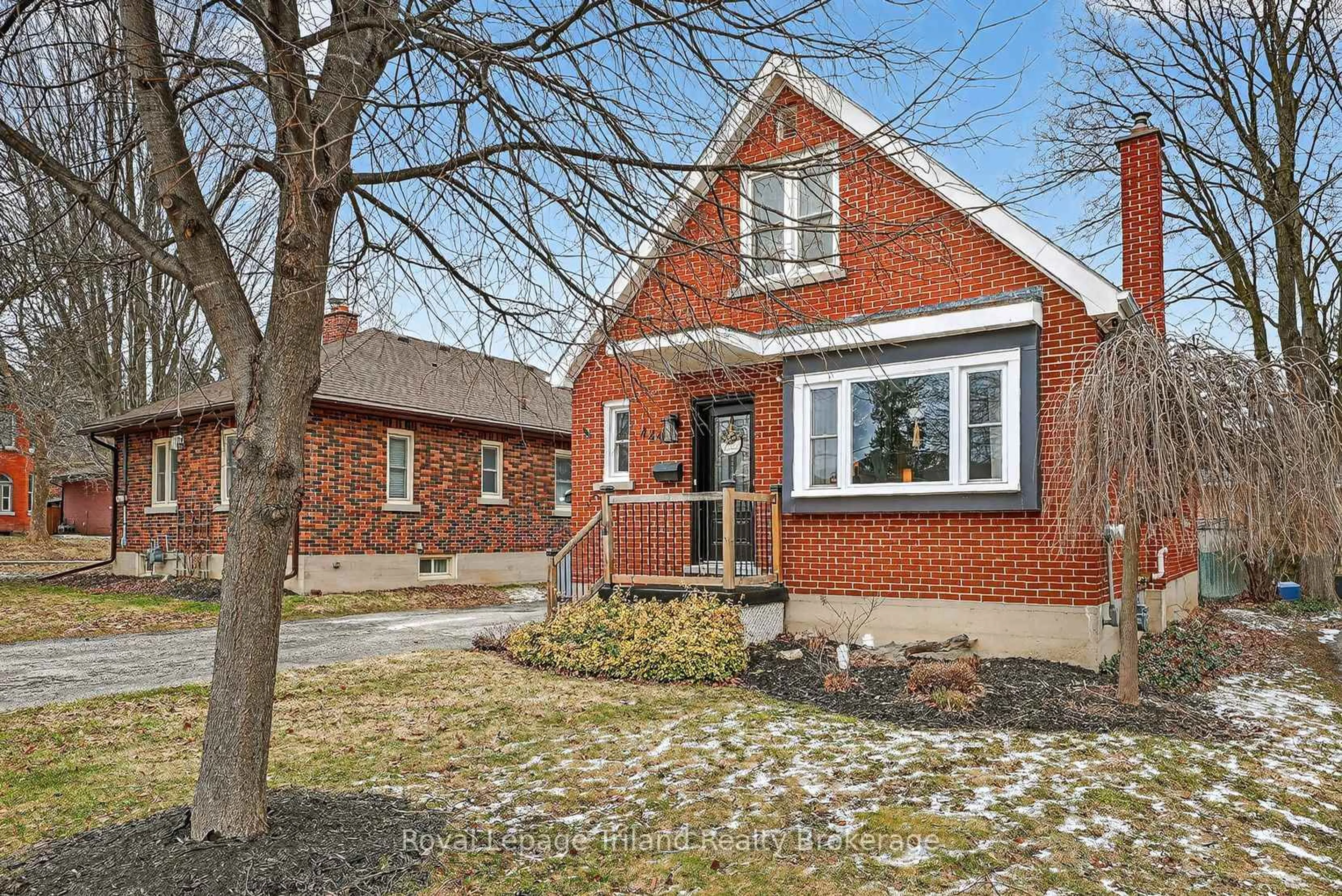 Home with brick exterior material, street for 449 Brant St, Woodstock Ontario N4S 5J3