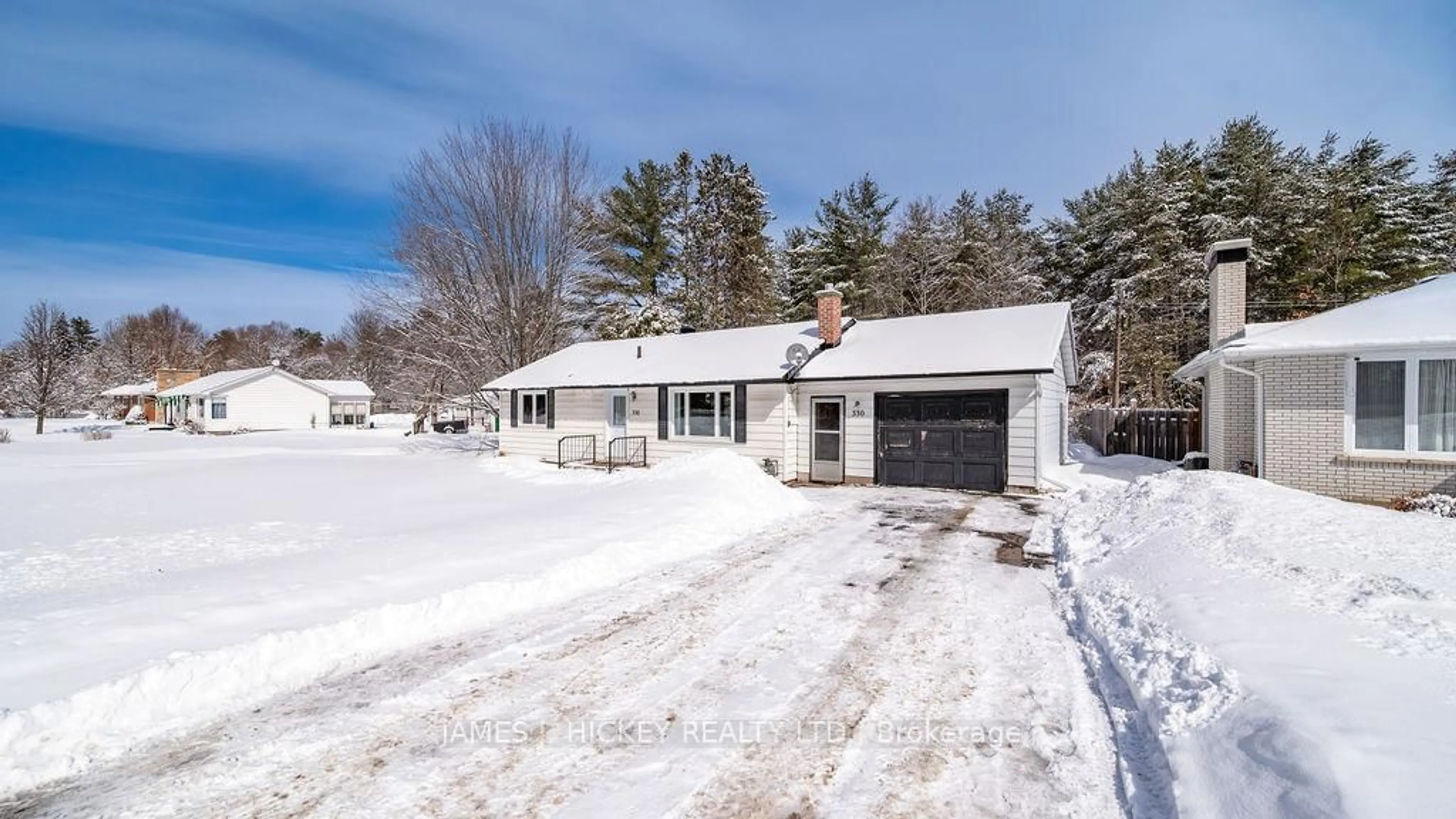 A pic from outside/outdoor area/front of a property/back of a property/a pic from drone, street for 33416 Hwy 17 Highway, Deep River Ontario K0J 1P0