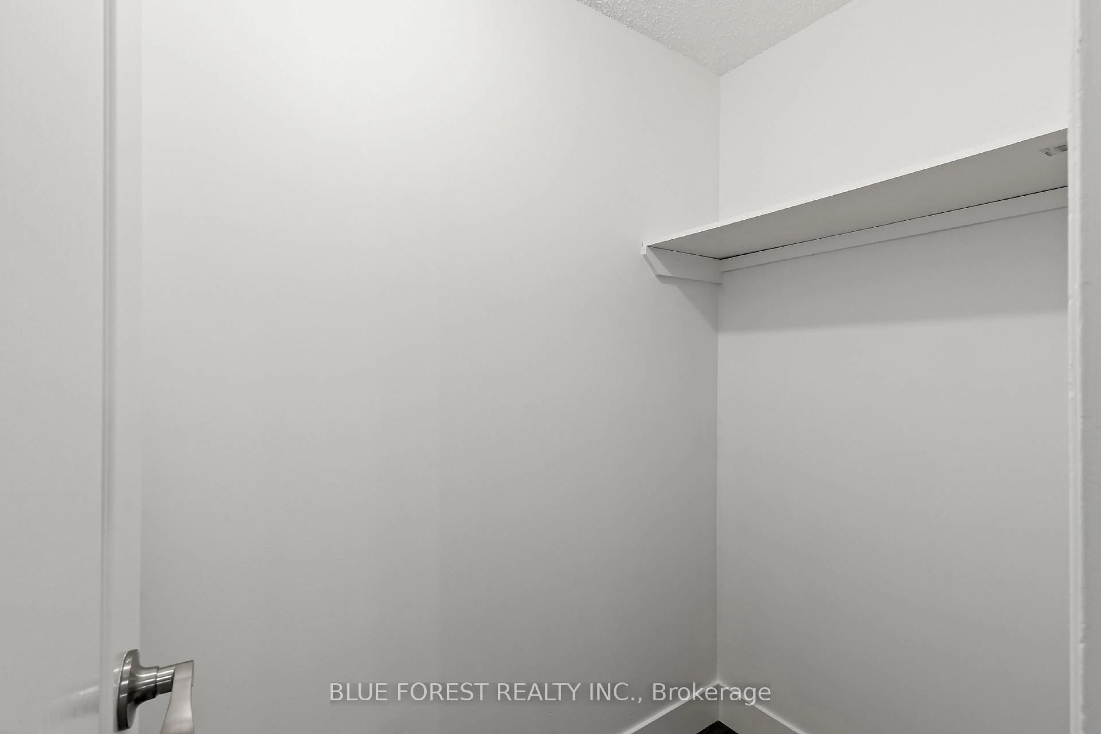 A pic of a room for 1096 JALNA Blvd #41, London South Ontario N6E 3B8